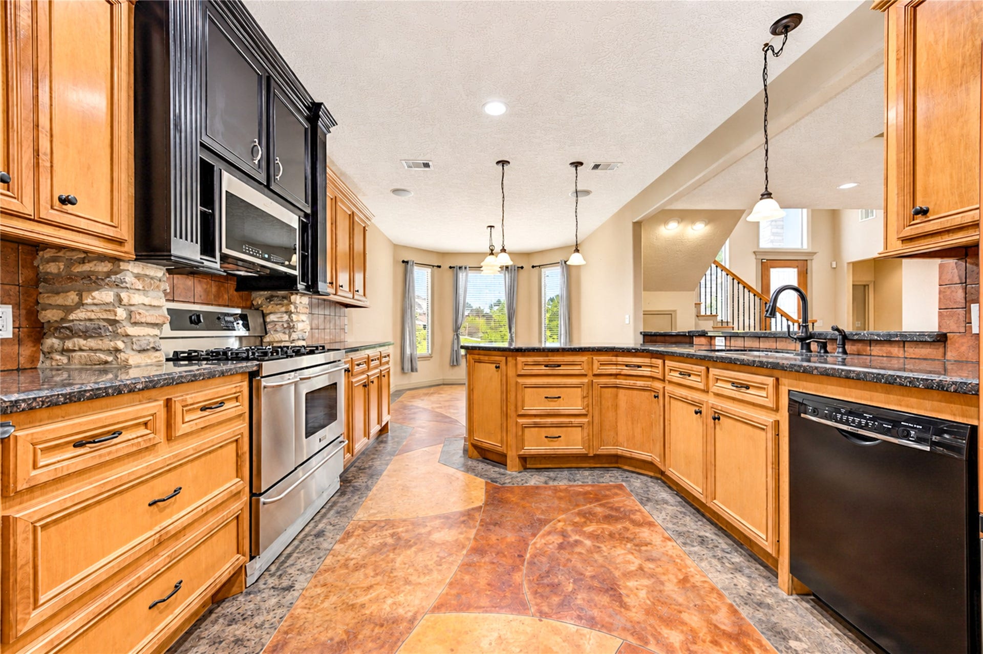 3817 Copper Mountain Lane, Montgomery, TX 77316