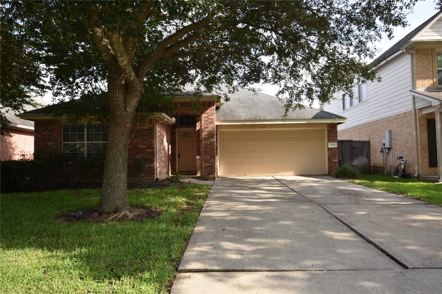 Property photo for 9518 Brackenton Crest Drive, Spring, TX