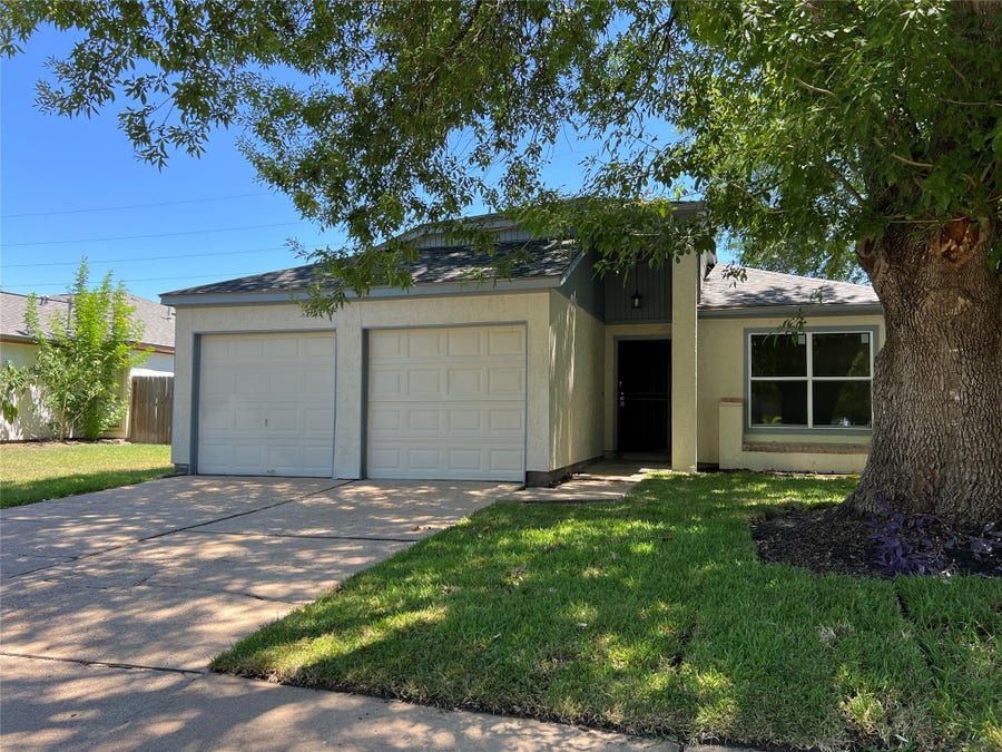 Property photo for 7507 Alcomita Drive, Houston, TX