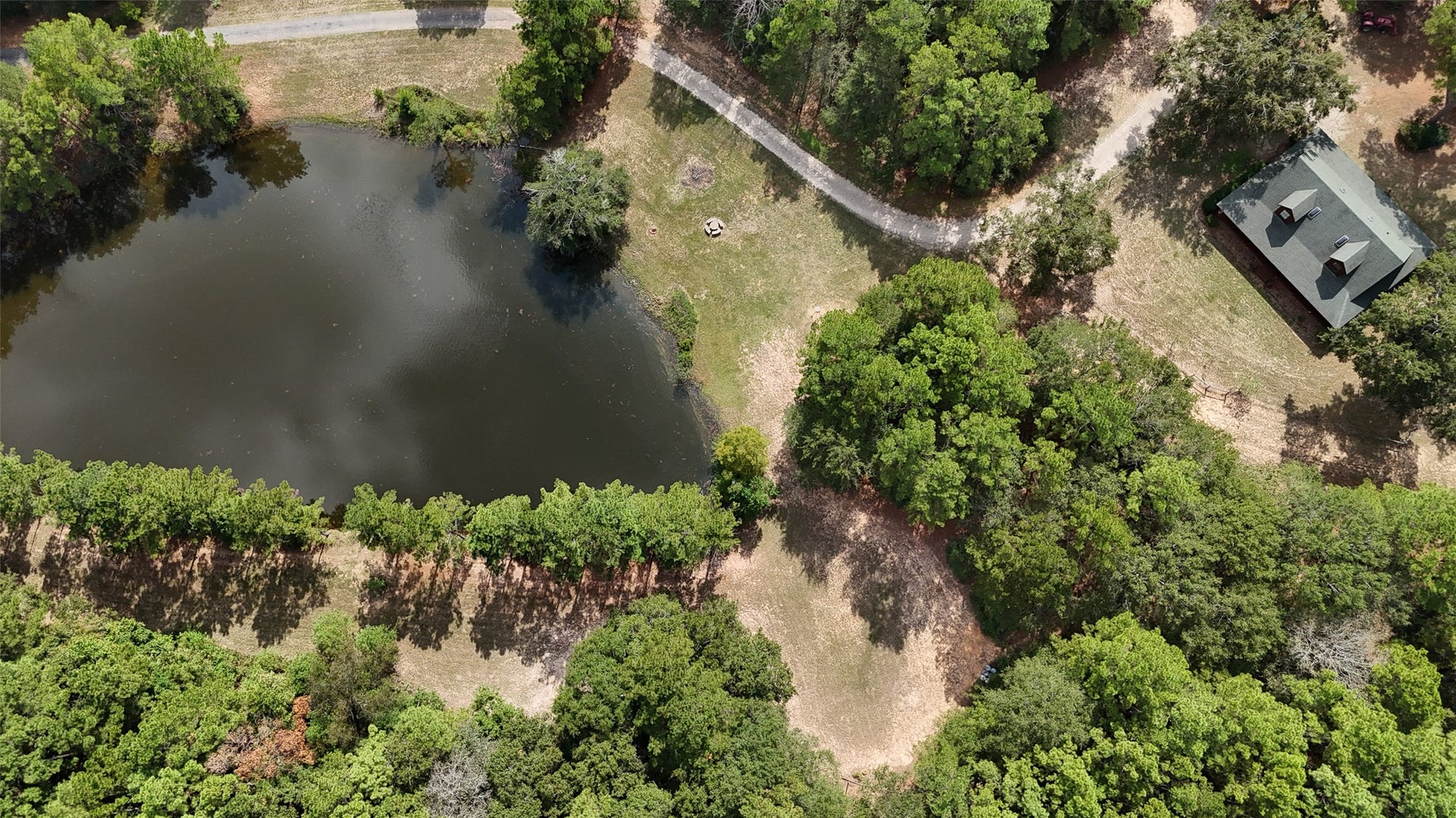 27874 Riley Road, Waller, TX 77484 Wet a hook in your own private pond, kick back and enjoy the peaceful surroundings, or explore the beautiful 18+ acres you get to call home. Now this is country living!