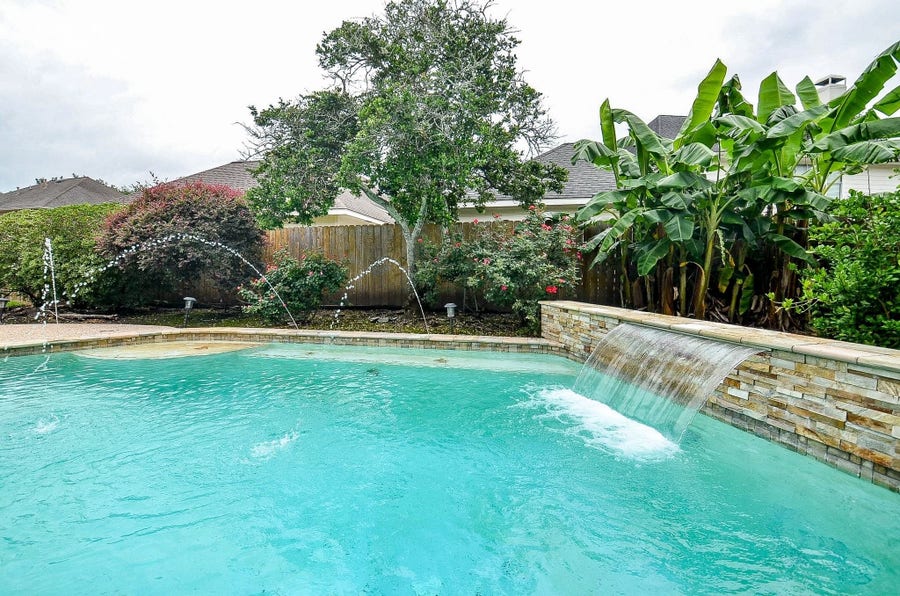 Property photo for 6631 Alicant Drive, Sugar Land, TX