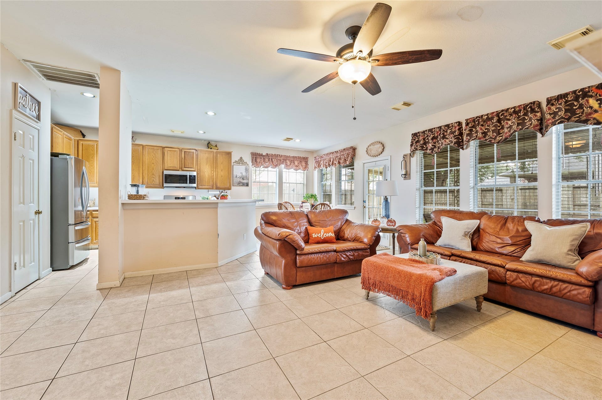 2906 Kensington Park, Pearland, TX 77581 2906 Kensington Park, Pearland, TX 77581