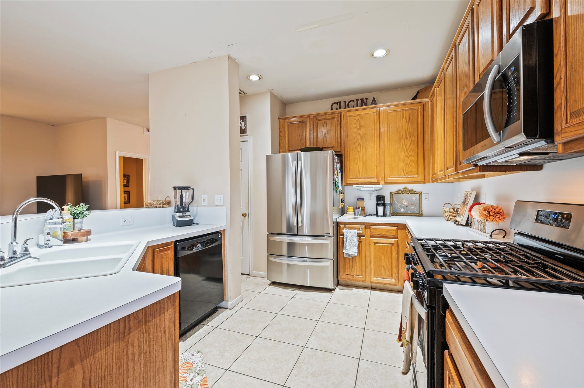 2906 Kensington Park, Pearland, TX 77581 2906 Kensington Park, Pearland, TX 77581