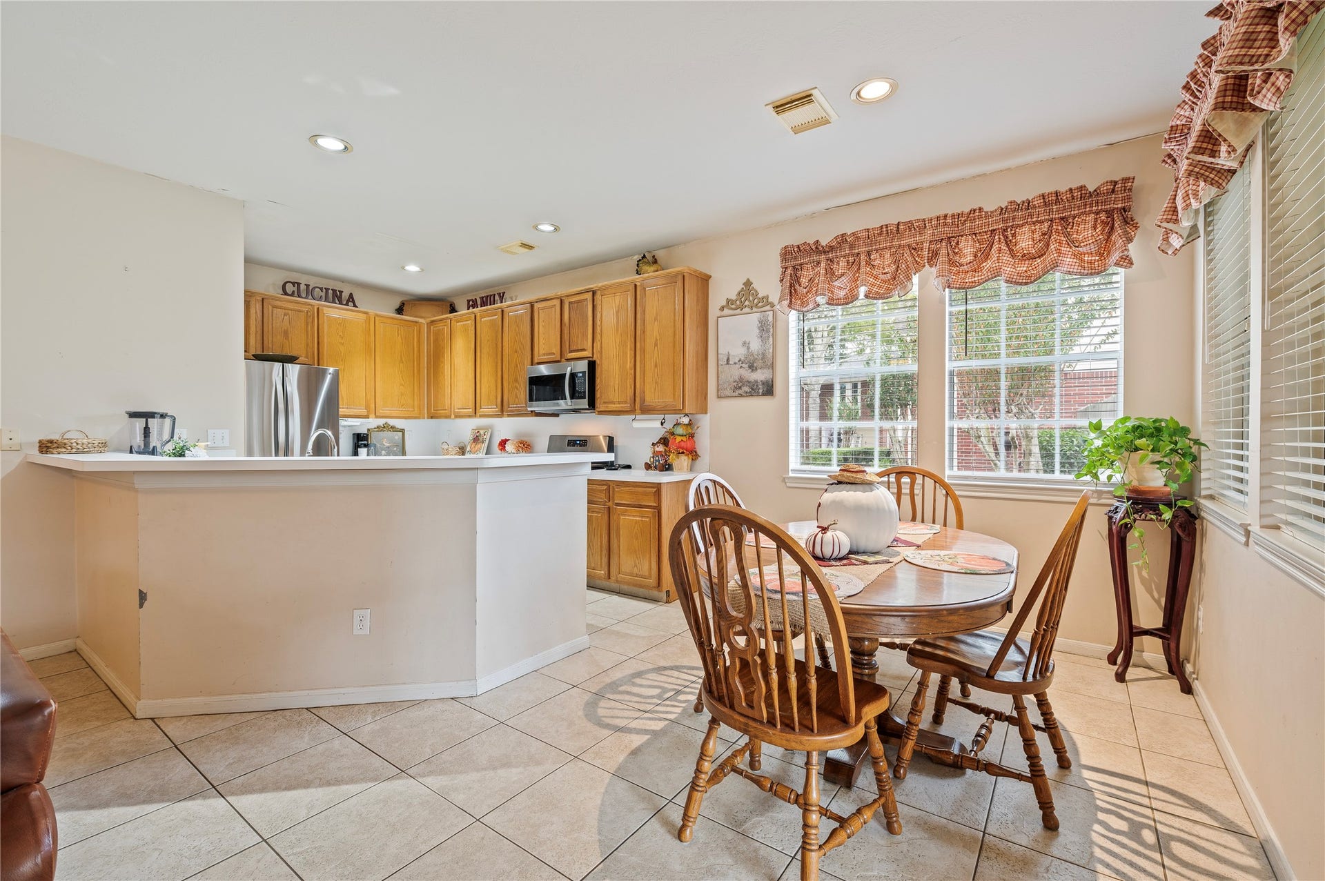 2906 Kensington Park, Pearland, TX 77581 2906 Kensington Park, Pearland, TX 77581