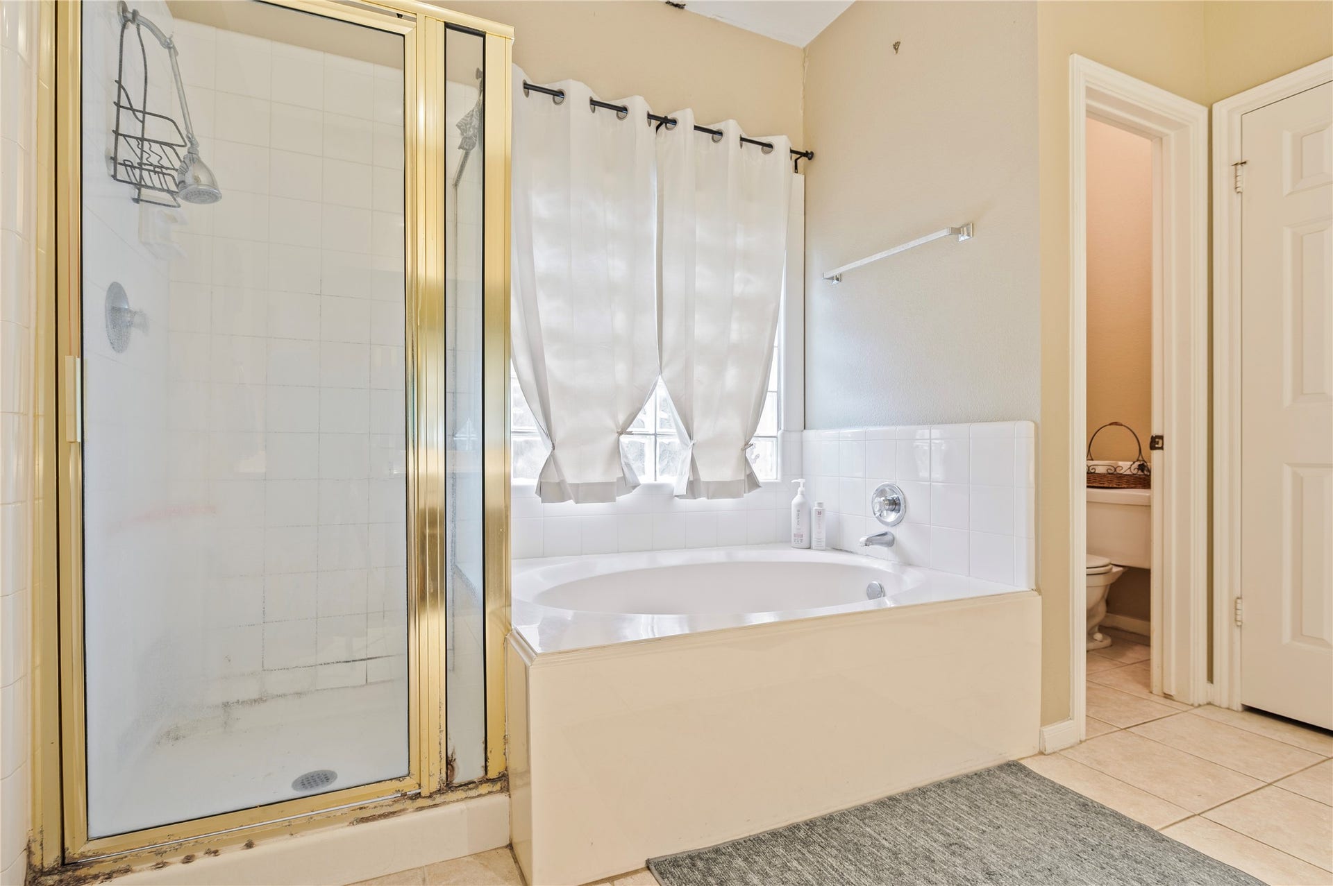2906 Kensington Park, Pearland, TX 77581 2906 Kensington Park, Pearland, TX 77581