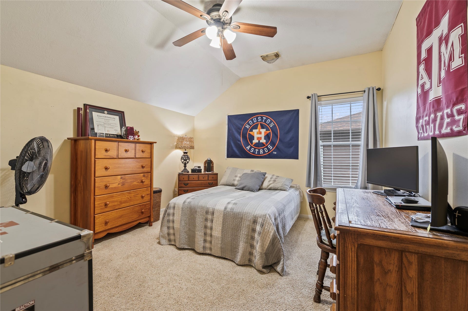 2906 Kensington Park, Pearland, TX 77581 2906 Kensington Park, Pearland, TX 77581