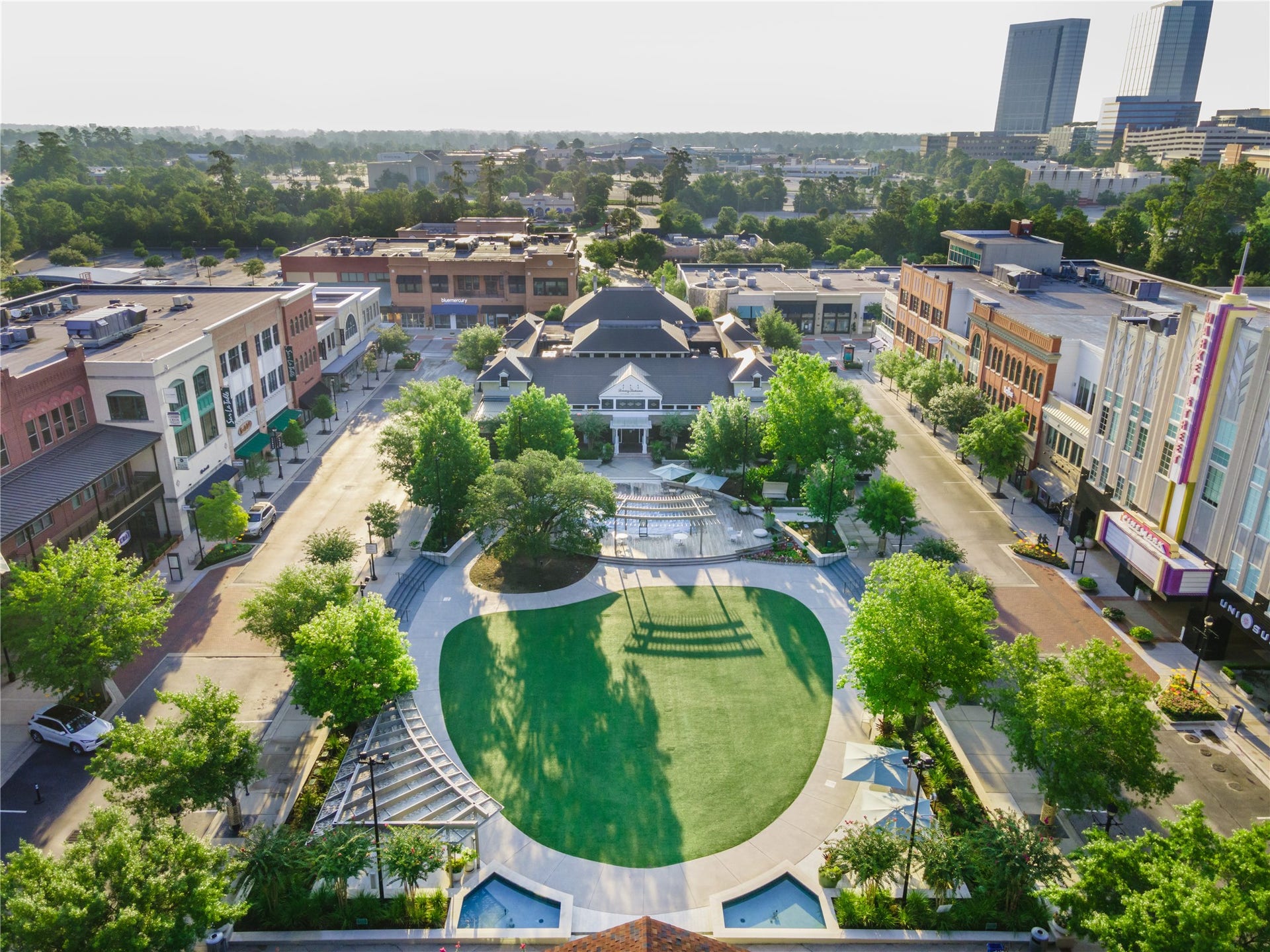 43 N Longspur Drive, The Woodlands, TX 77380 Nearby Market Street offers a variety of dining and shopping options in The Woodlands, TX.