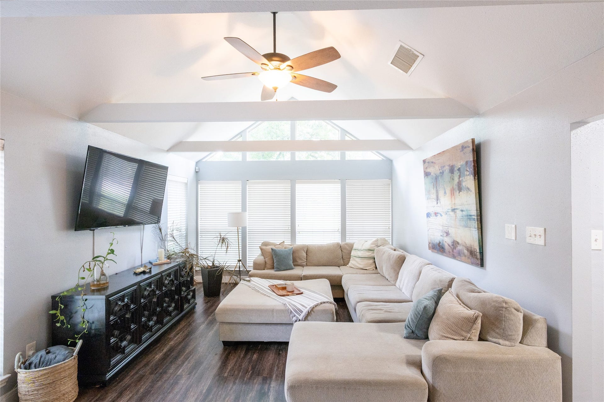 31 N Drifting Leaf Court, The Woodlands, TX 77380 31 N Drifting Leaf Court, The Woodlands, TX 77380