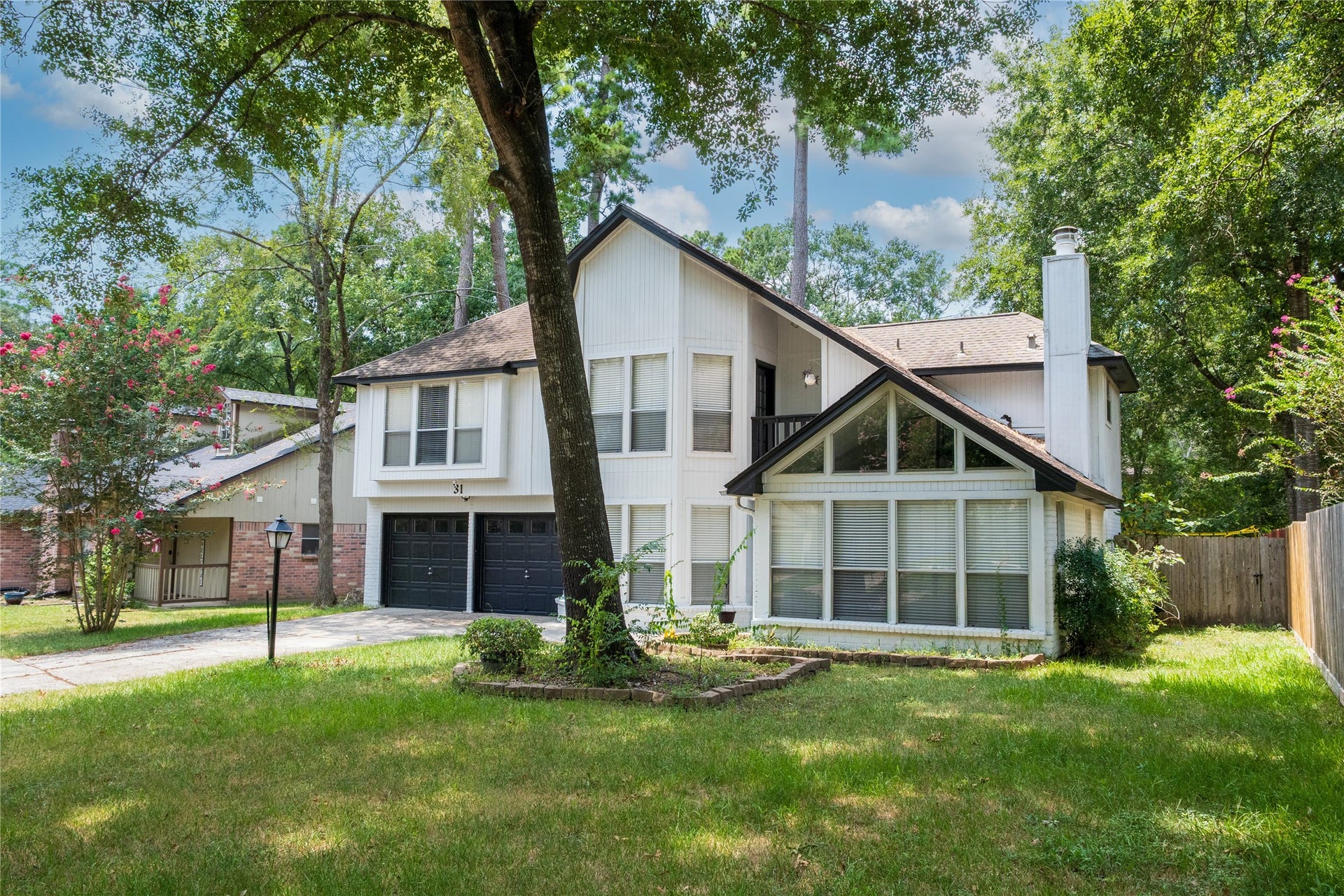 31 N Drifting Leaf Court, The Woodlands, TX 77380 31 N Drifting Leaf Court, The Woodlands, TX 77380