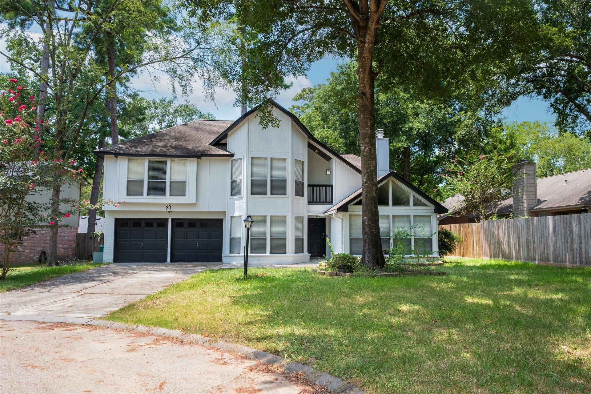 31 N Drifting Leaf Court, The Woodlands, TX 77380 31 N Drifting Leaf Court, The Woodlands, TX 77380