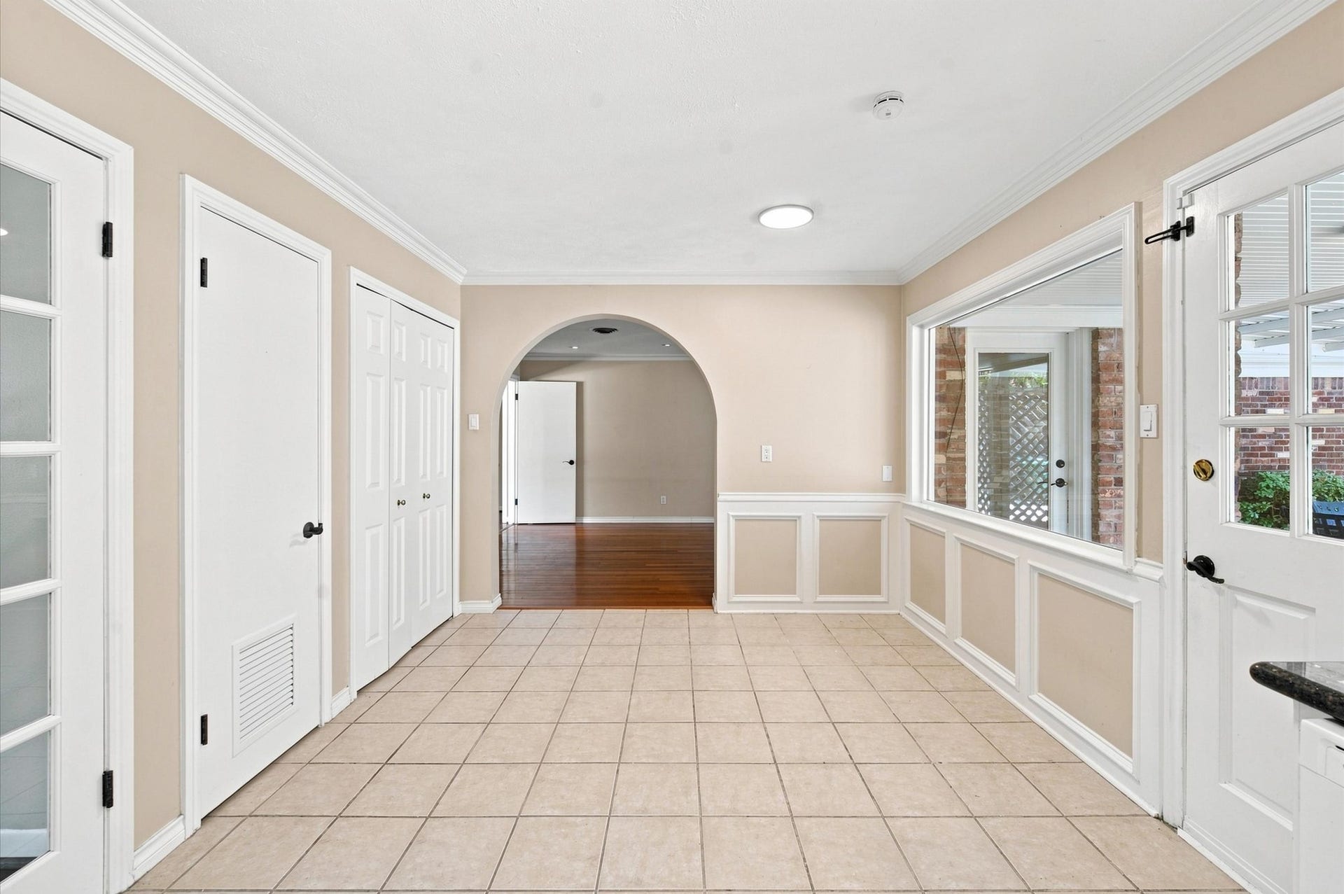 3731 Latma Drive, Houston, TX 77025 3731 Latma Drive, Houston, TX 77025