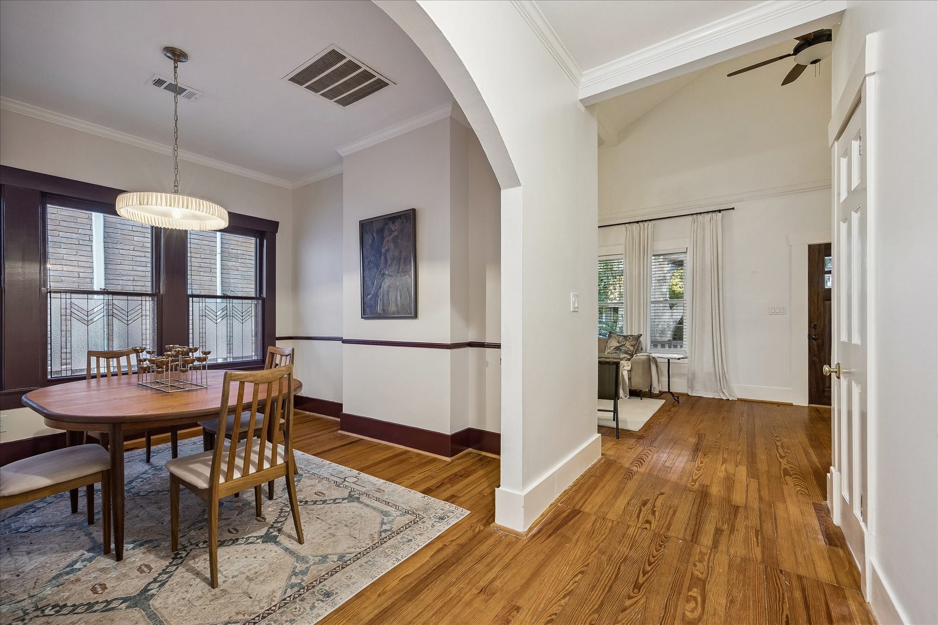 1635 Harvard Street, Houston, TX 77008 Just a little ways down the hall is the formal dining room.