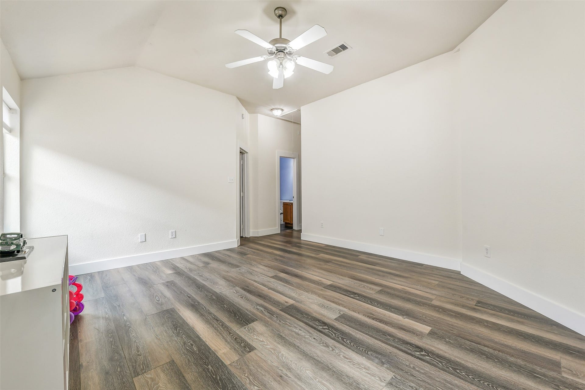 994 Jefferson Street, Alvin, TX 77511 994 Jefferson Street, Alvin, TX 77511