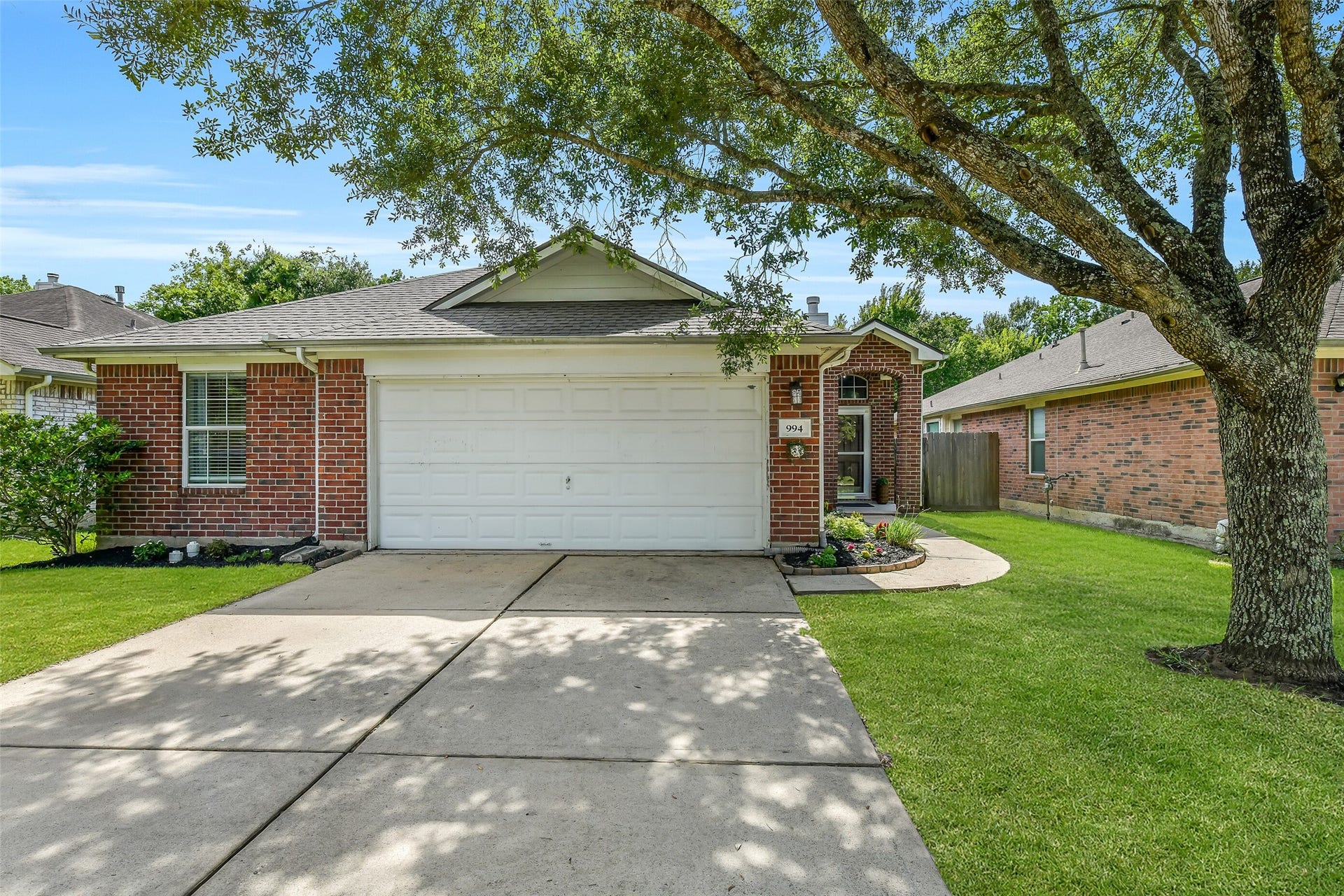 994 Jefferson Street, Alvin, TX 77511 994 Jefferson Street, Alvin, TX 77511