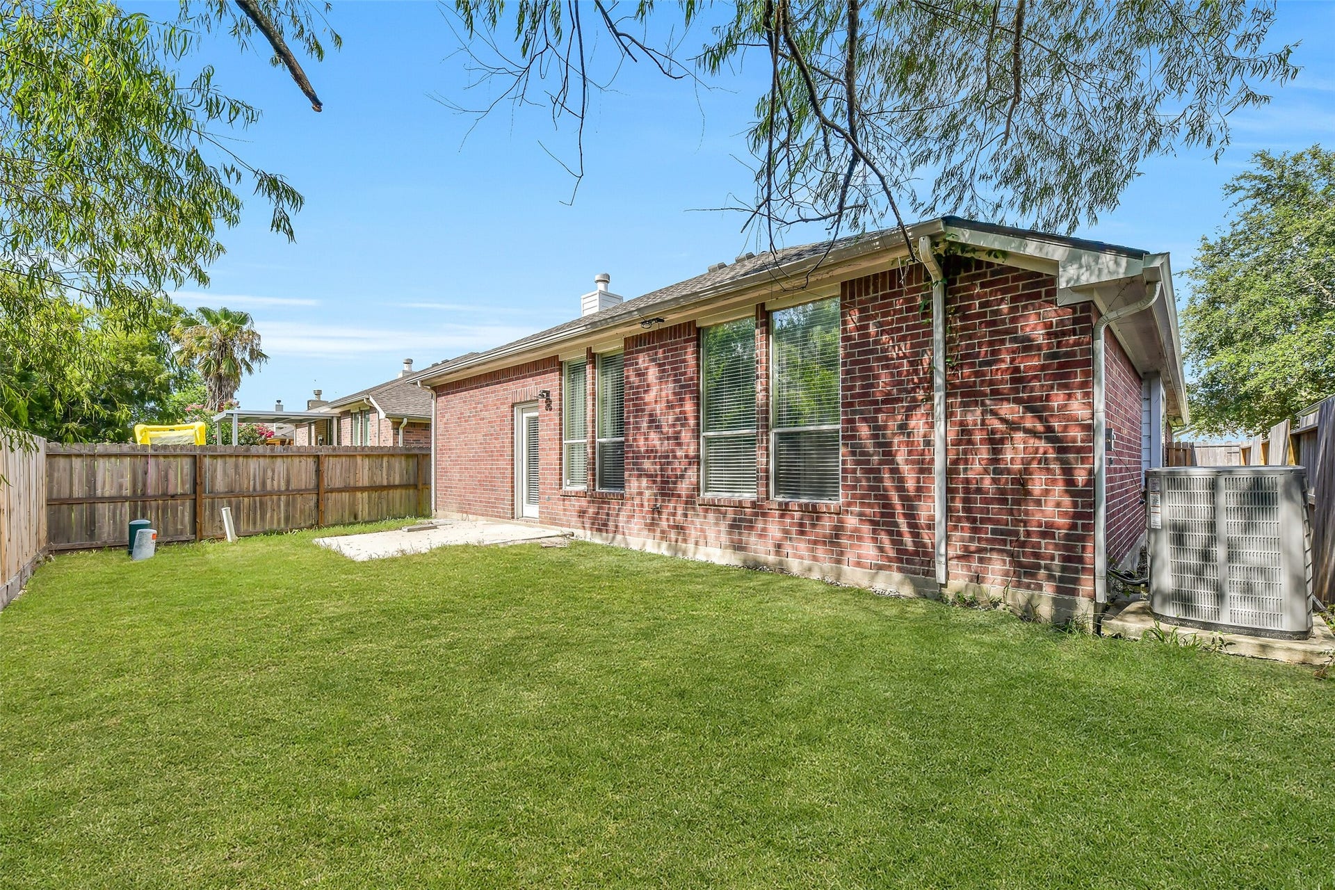 994 Jefferson Street, Alvin, TX 77511 994 Jefferson Street, Alvin, TX 77511