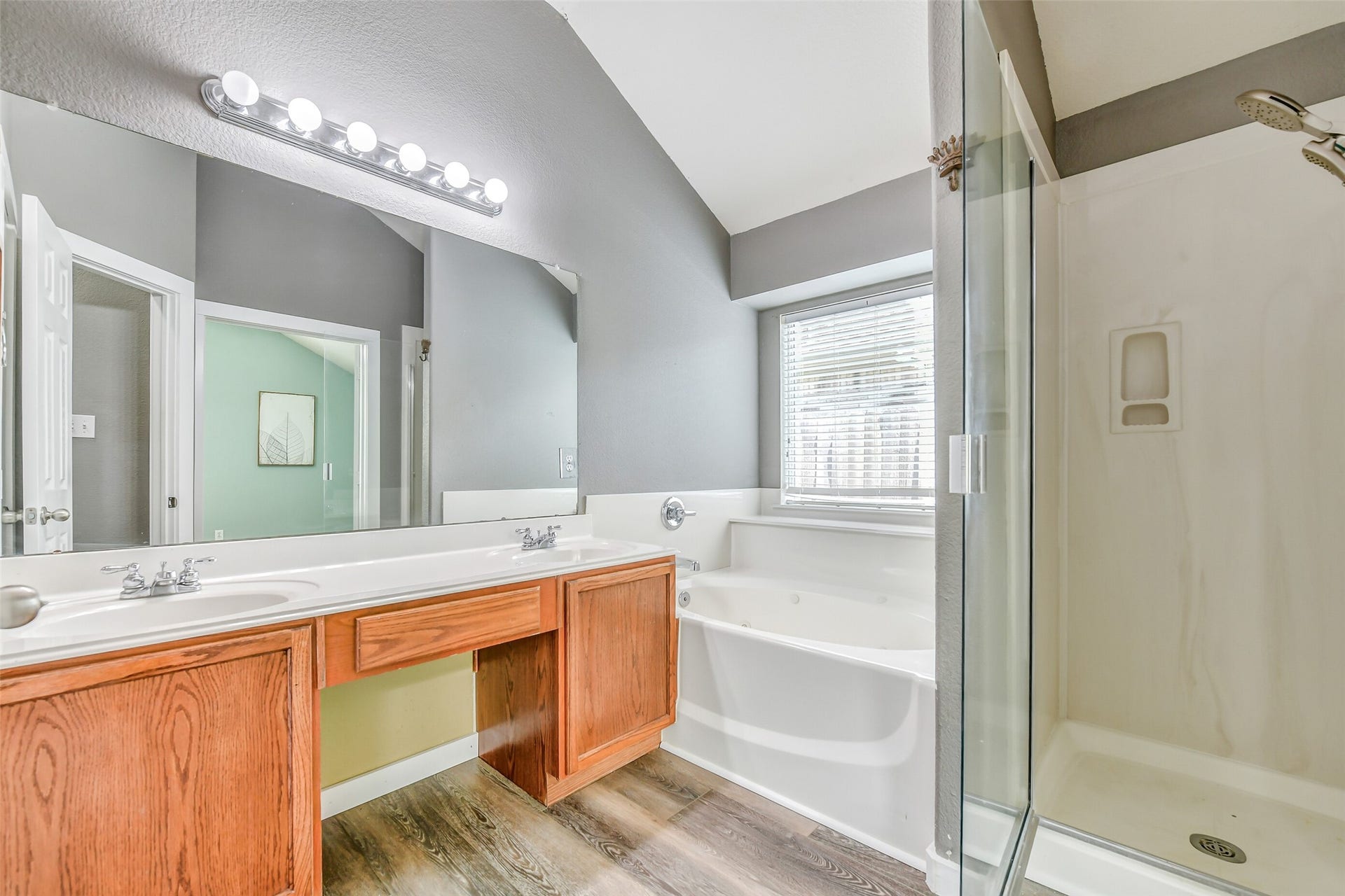 994 Jefferson Street, Alvin, TX 77511 994 Jefferson Street, Alvin, TX 77511