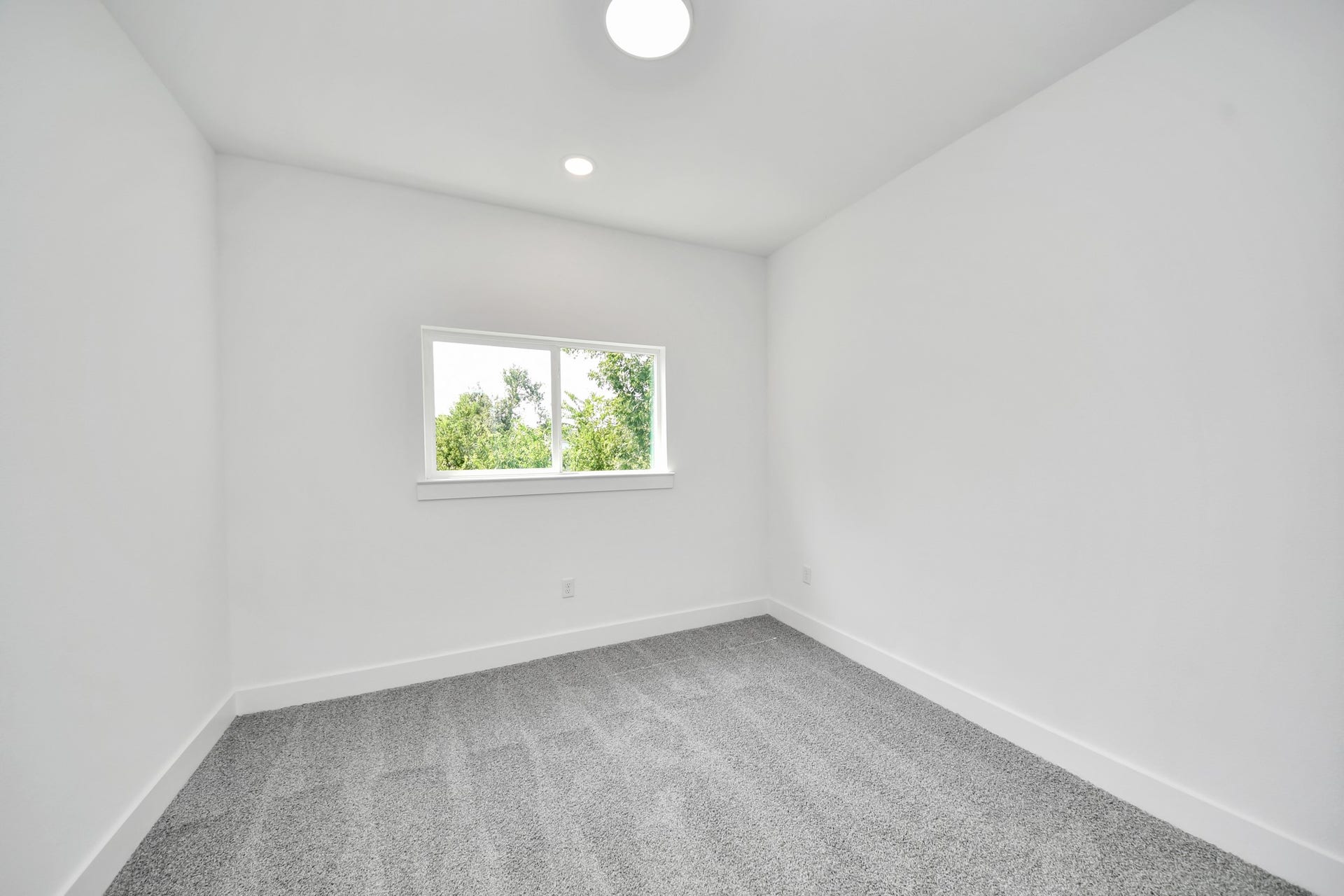 6131 Bacher Street, Houston, TX 77028 6131 Bacher Street, Houston, TX 77028