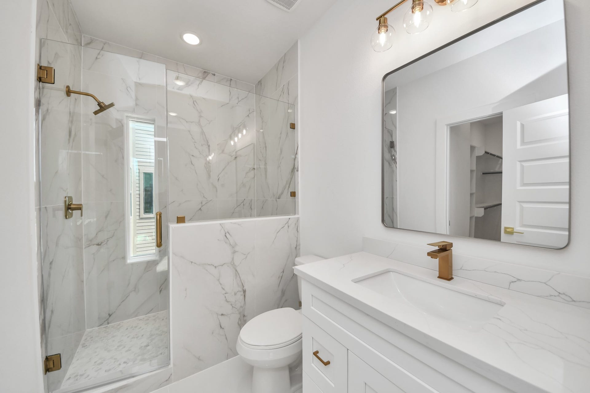 6131 Bacher Street, Houston, TX 77028 6131 Bacher Street, Houston, TX 77028
