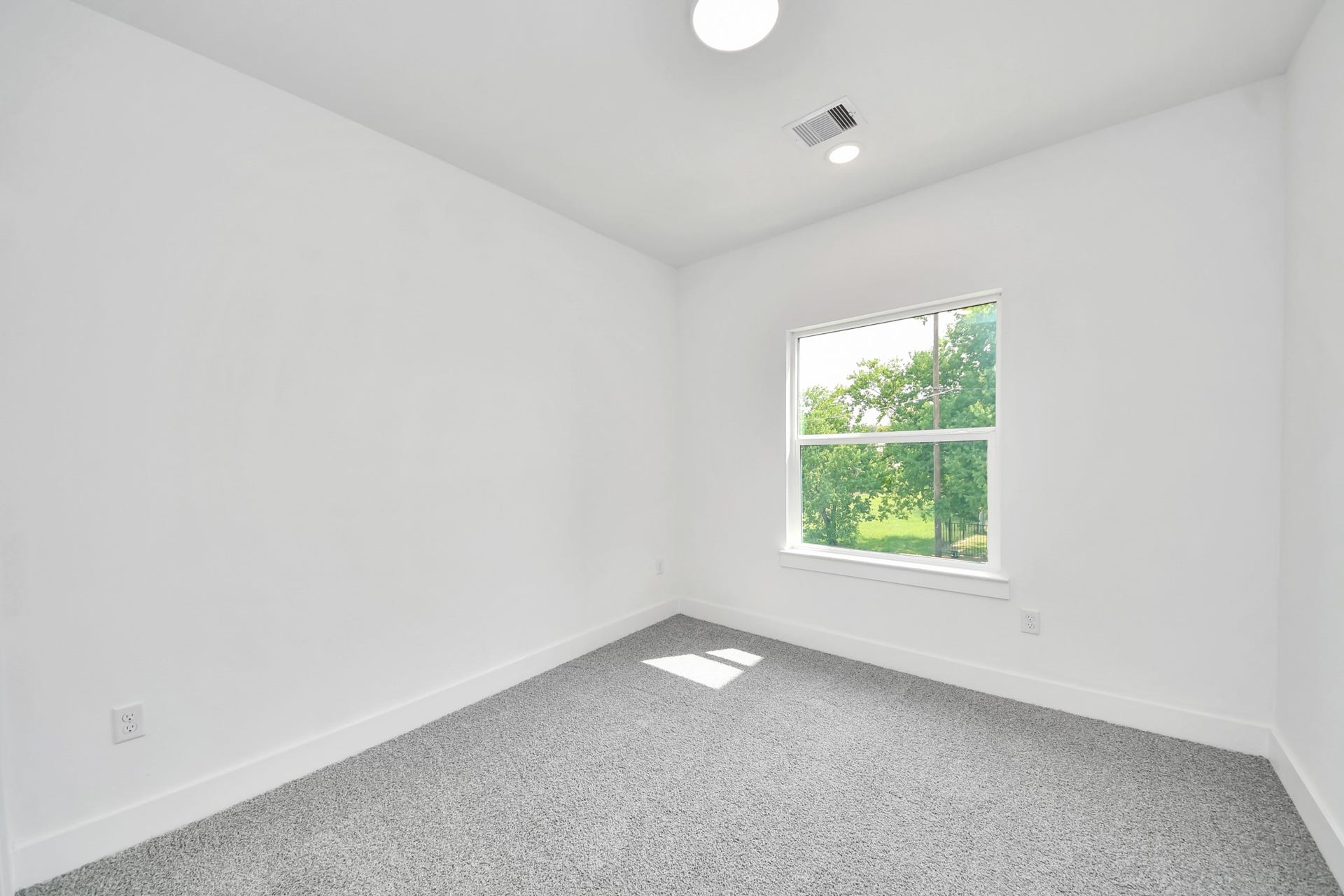 6131 Bacher Street, Houston, TX 77028 6131 Bacher Street, Houston, TX 77028