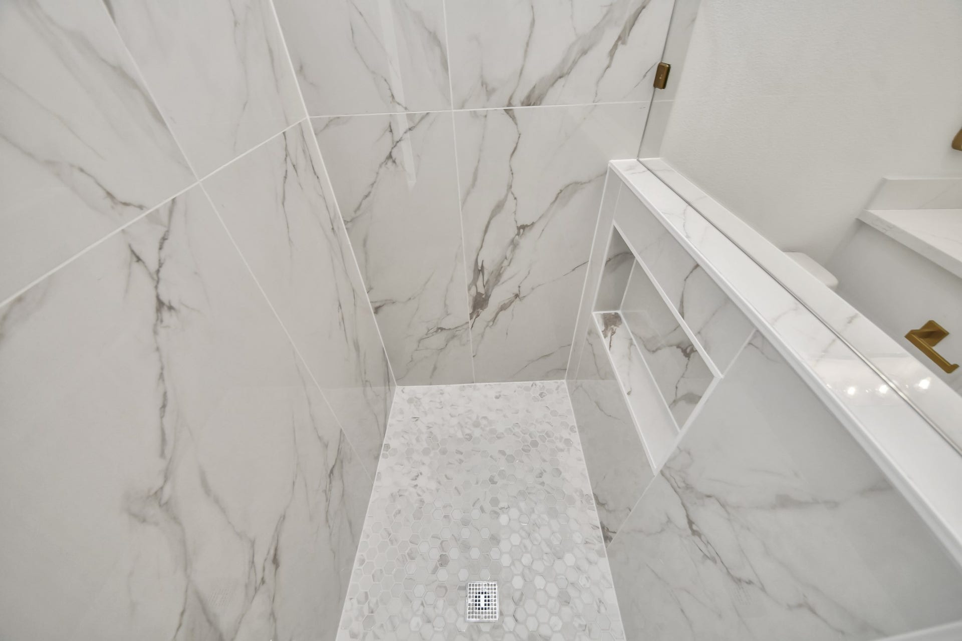 6131 Bacher Street, Houston, TX 77028 6131 Bacher Street, Houston, TX 77028