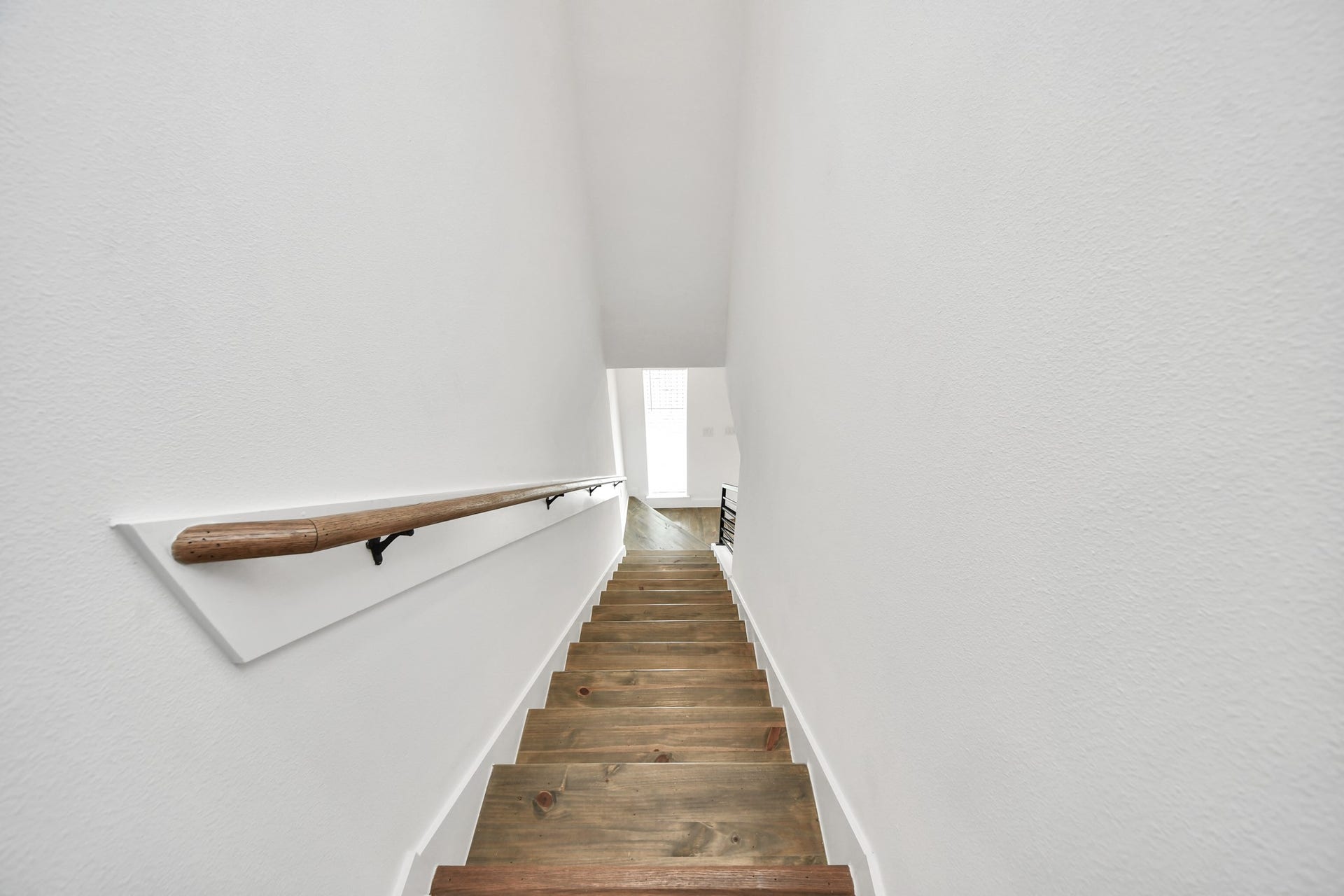 6131 Bacher Street, Houston, TX 77028 6131 Bacher Street, Houston, TX 77028
