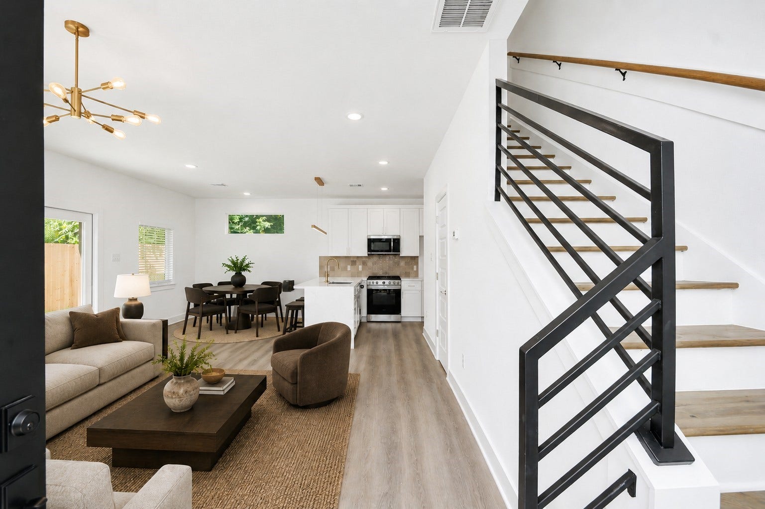 6131 Bacher Street, Houston, TX 77028 6131 Bacher Street, Houston, TX 77028