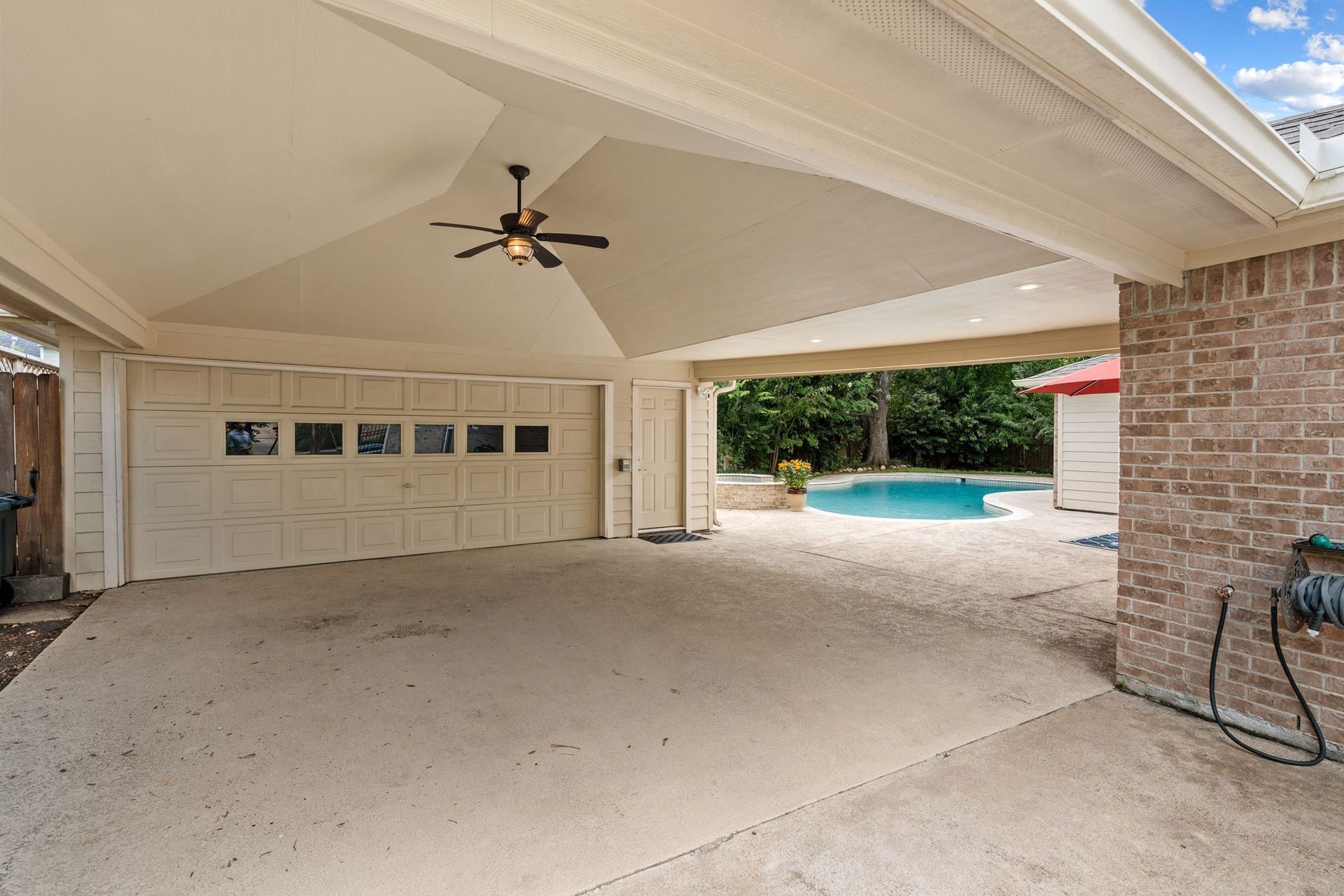11519 Lakeside Place Drive, Houston, TX 77077 11519 Lakeside Place Drive, Houston, TX 77077