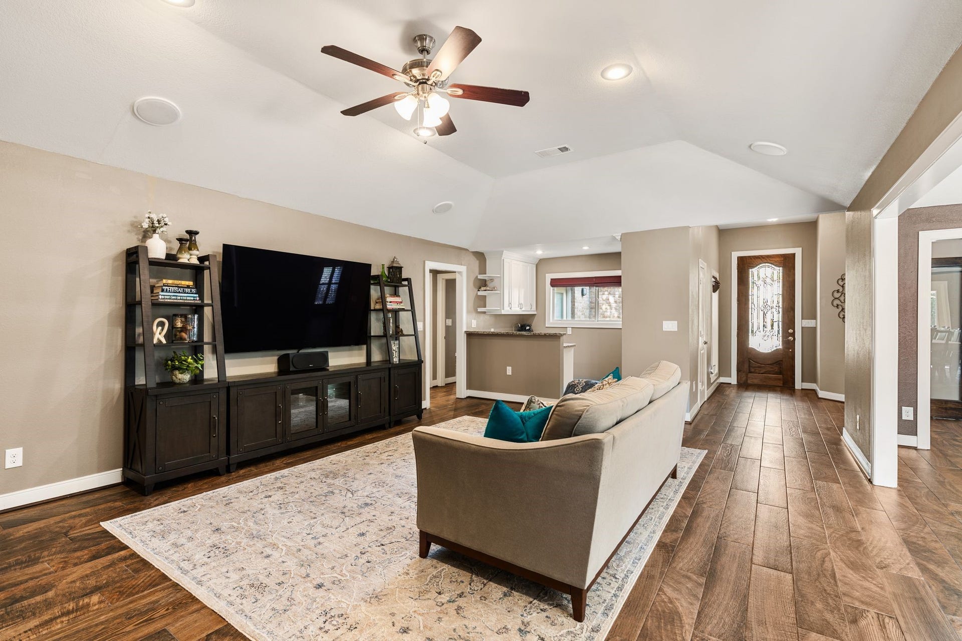 11519 Lakeside Place Drive, Houston, TX 77077 11519 Lakeside Place Drive, Houston, TX 77077