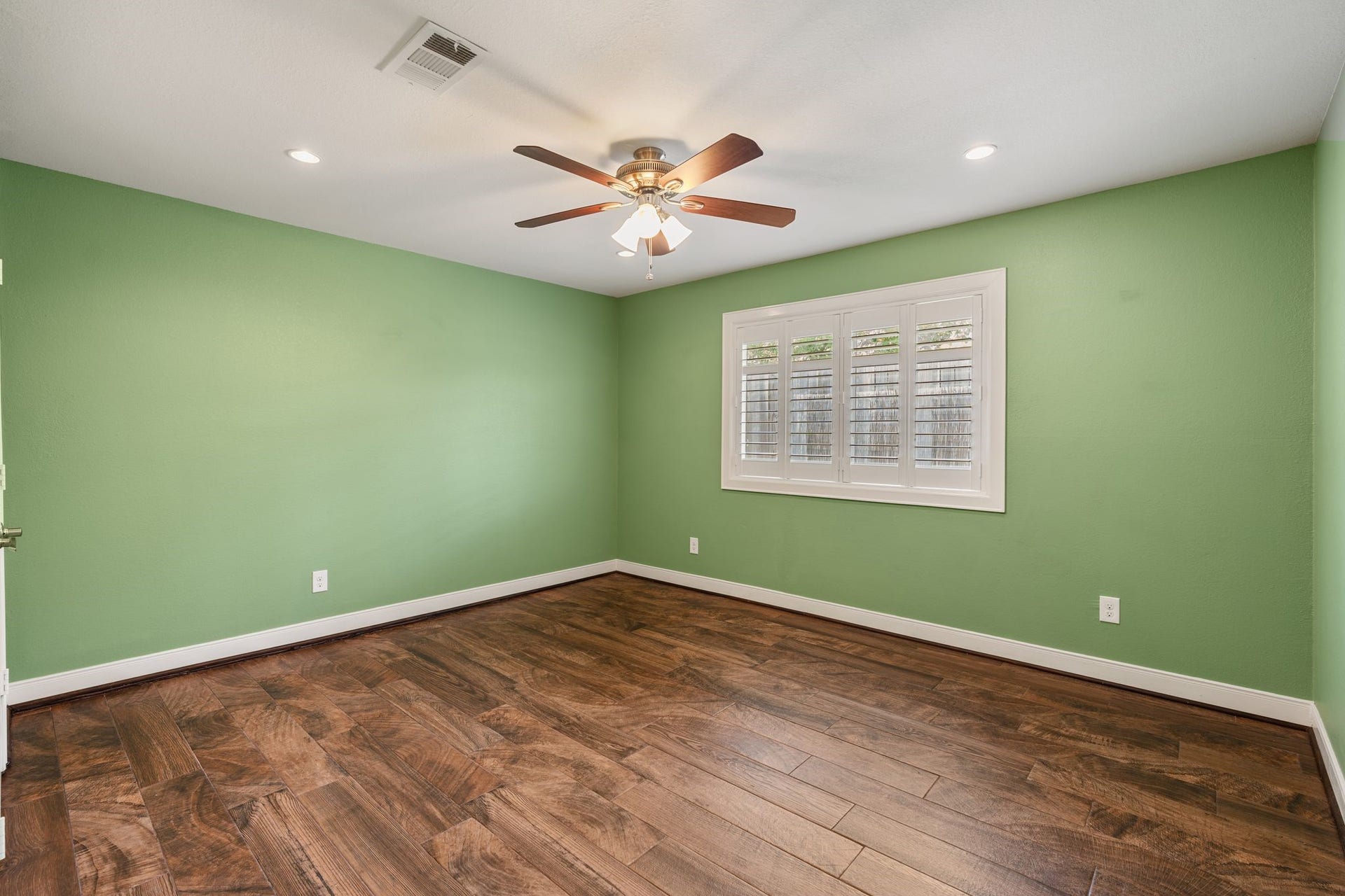 11519 Lakeside Place Drive, Houston, TX 77077 11519 Lakeside Place Drive, Houston, TX 77077