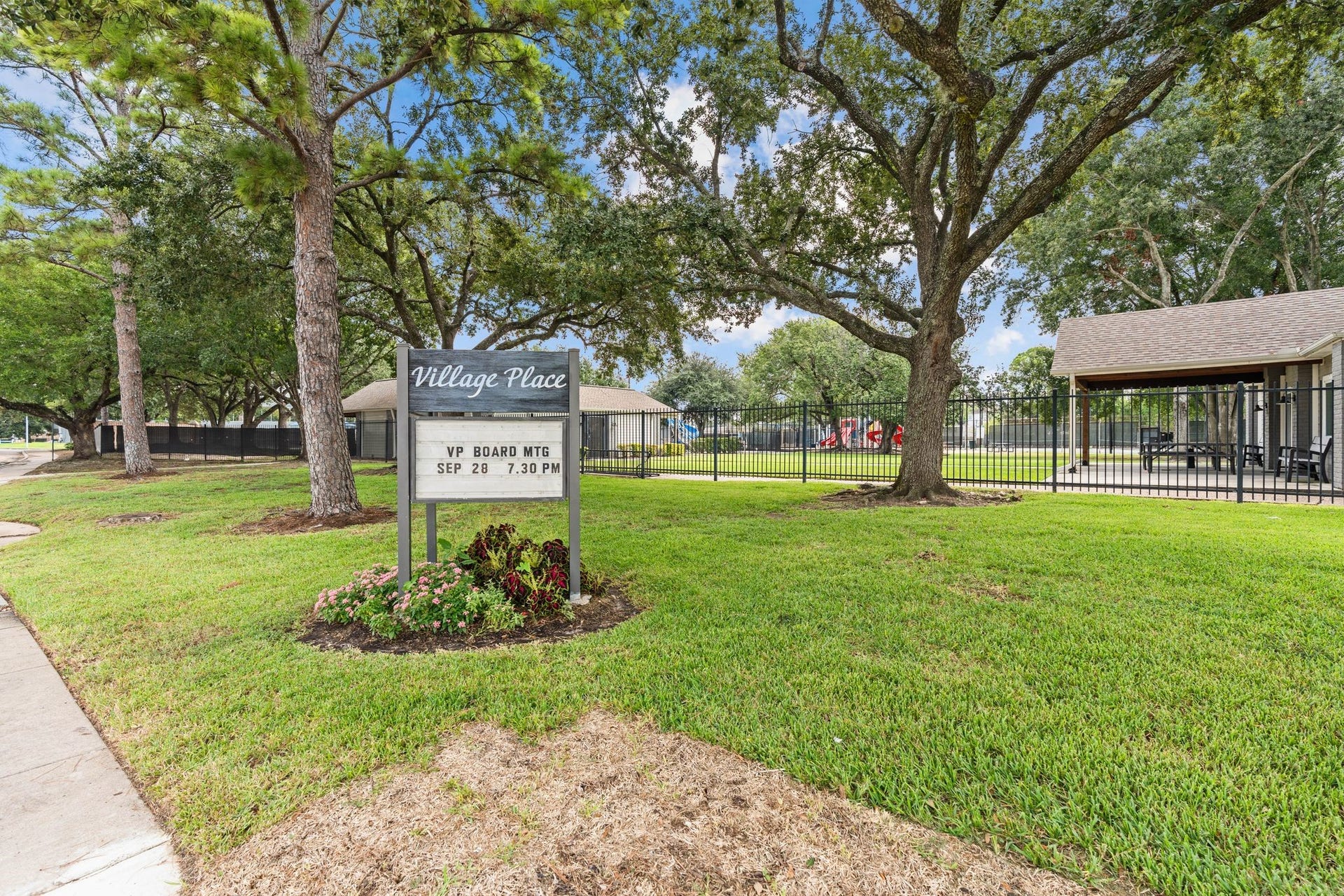 11519 Lakeside Place Drive, Houston, TX 77077 11519 Lakeside Place Drive, Houston, TX 77077
