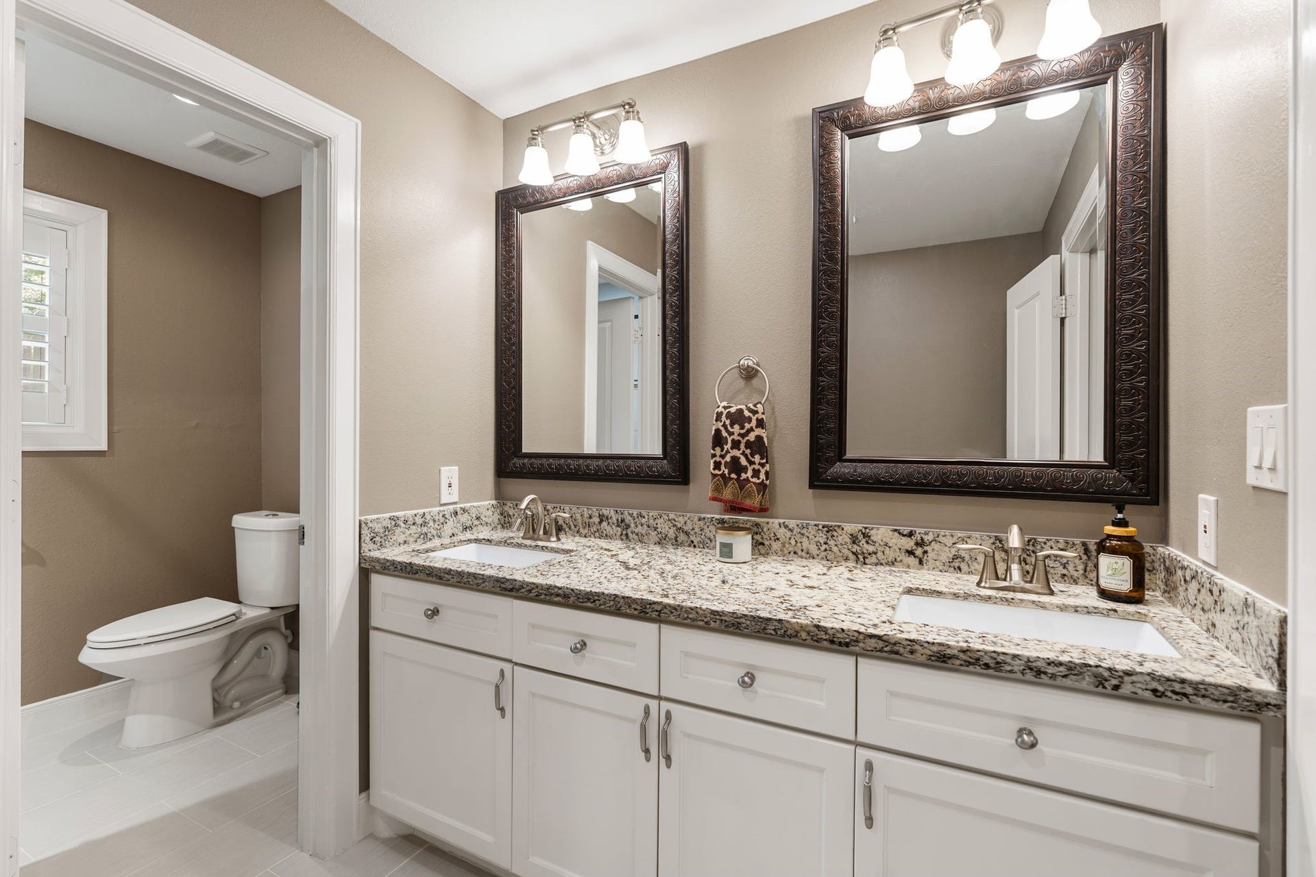 11519 Lakeside Place Drive, Houston, TX 77077 11519 Lakeside Place Drive, Houston, TX 77077