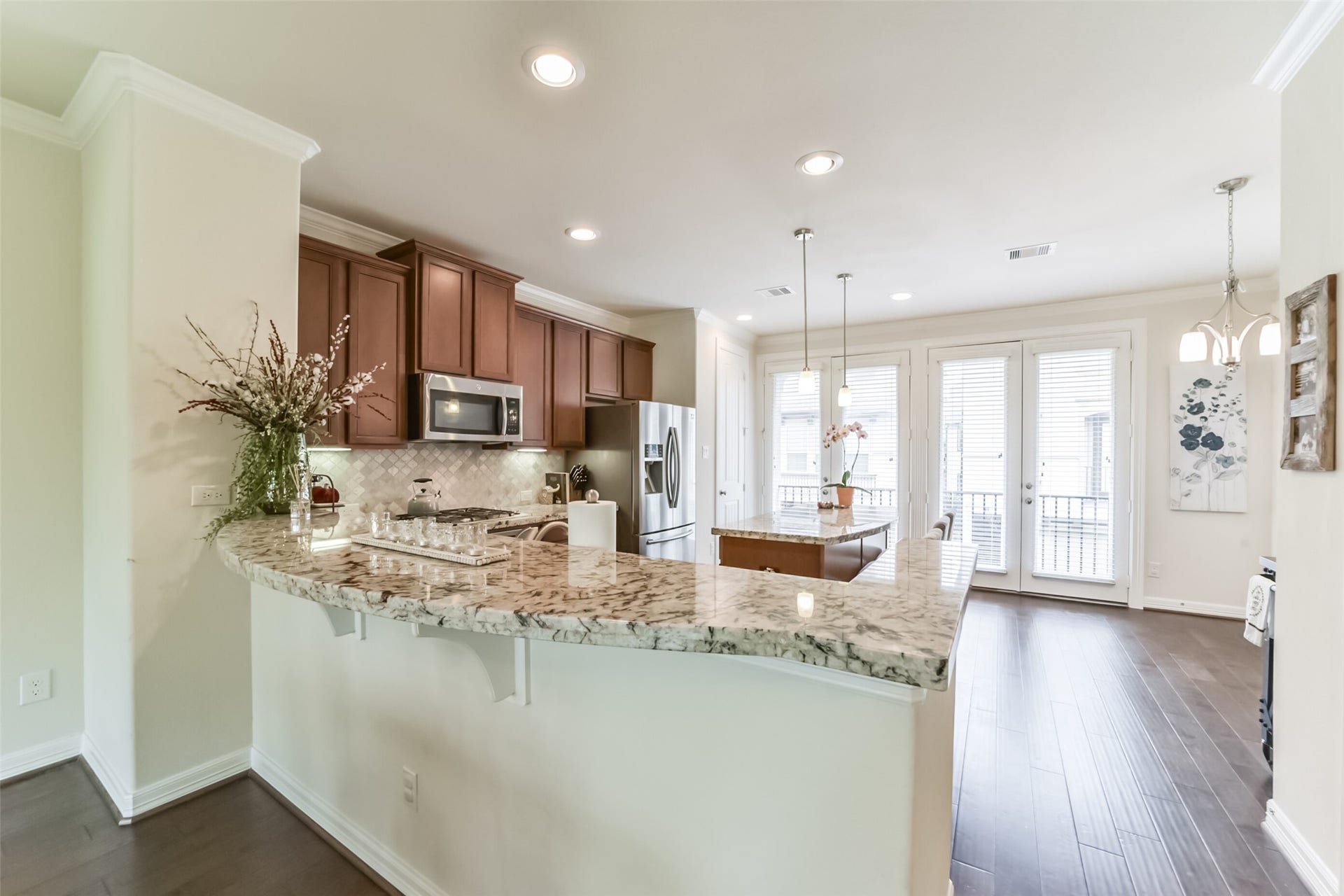 1517 Miles Oaks Place, Houston, TX 77043 Kitchen (2nd floor)