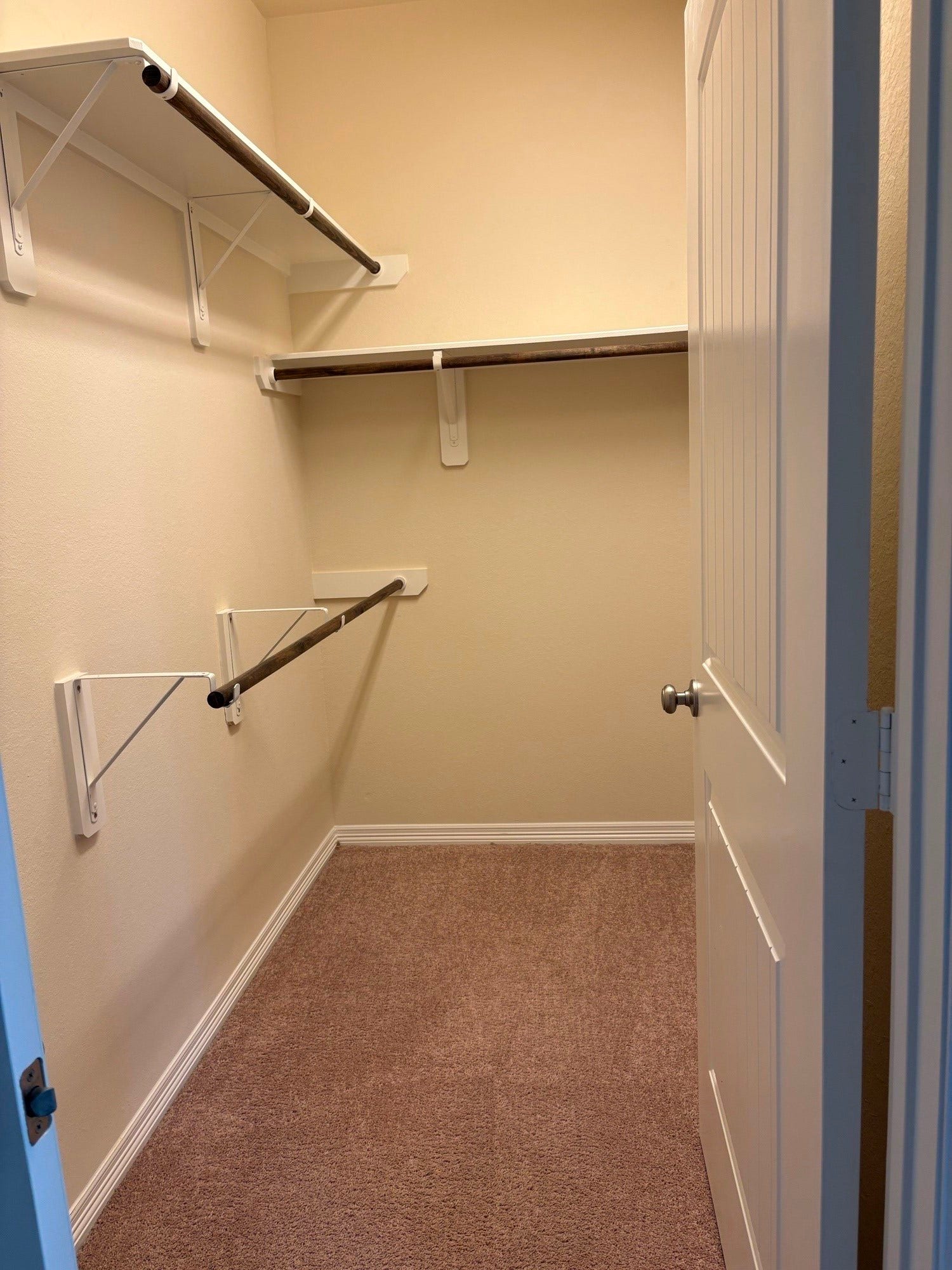 1517 Miles Oaks Place, Houston, TX 77043 2nd primary closet