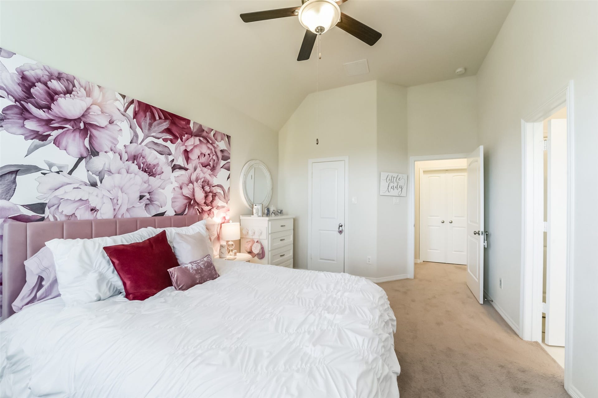 1517 Miles Oaks Place, Houston, TX 77043 2nd bedroom (3rd floor)