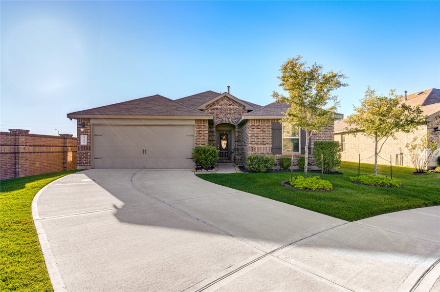 Property photo for 3350 sumac dr, Katy, TX