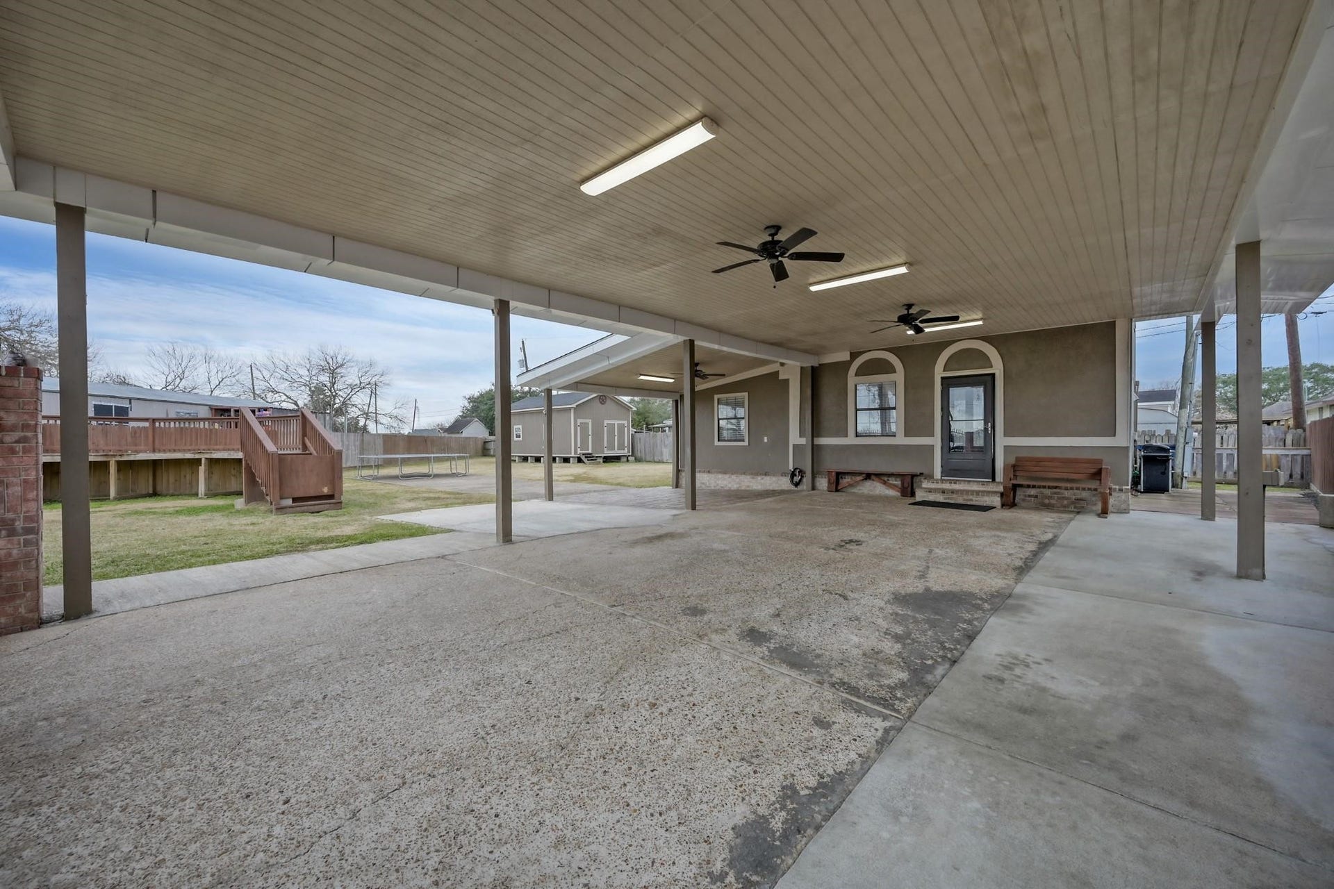 19096 County Road 669f, Alvin, TX 77511 19096 County Road 669f, Alvin, TX 77511
