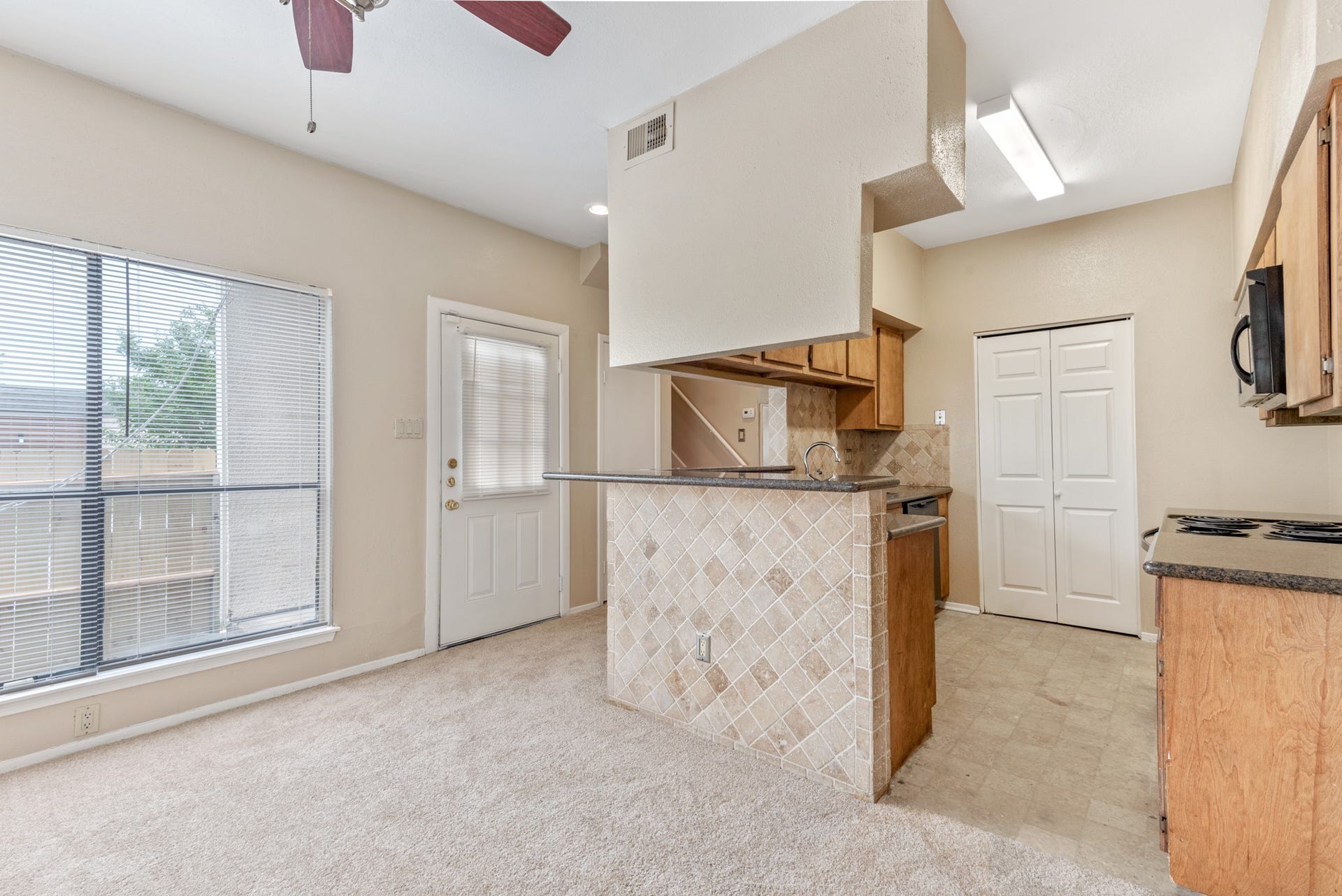 11207 Pembridge Drive, #1660, Houston, TX 77071 11207 Pembridge Drive, #1660, Houston, TX 77071