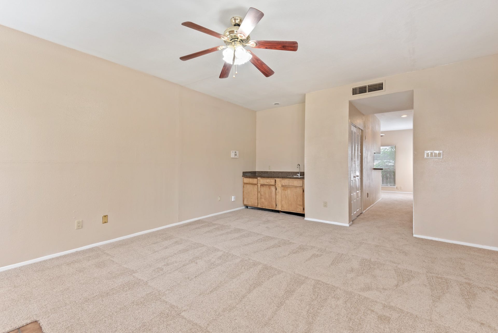 11207 Pembridge Drive, #1660, Houston, TX 77071 11207 Pembridge Drive, #1660, Houston, TX 77071