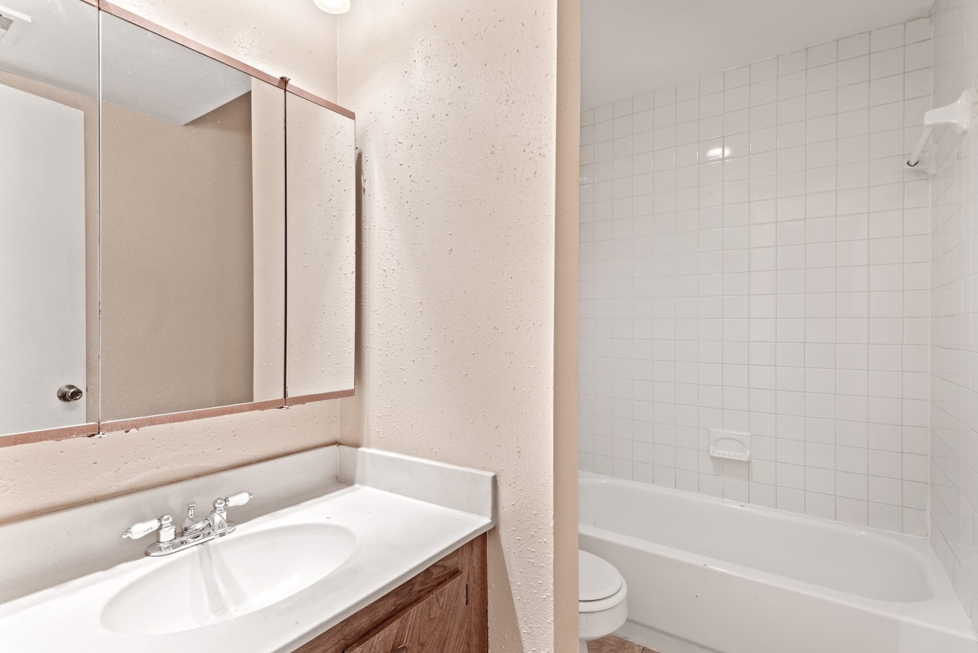 11207 Pembridge Drive, #1660, Houston, TX 77071 11207 Pembridge Drive, #1660, Houston, TX 77071