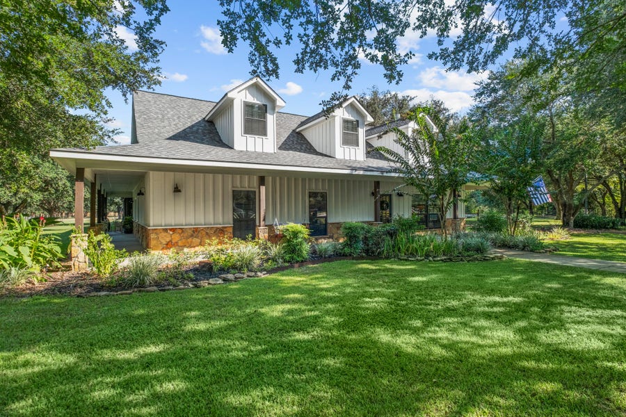 Property photo for 13319 Colony Road, Needville, TX