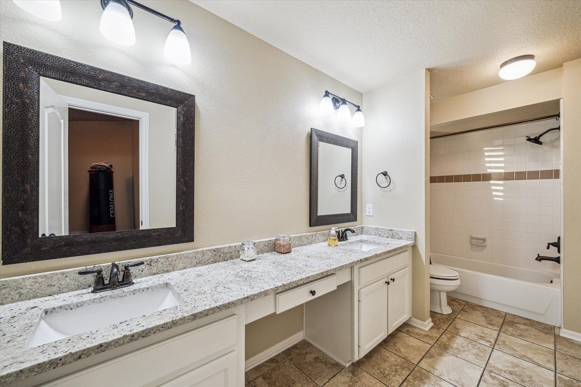 4107 Wentworth Drive, Fulshear, TX 77441 4107 Wentworth Drive, Fulshear, TX 77441