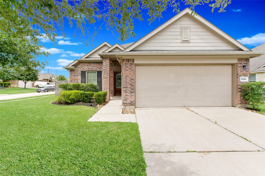 Property photo for 8746 Sunny Gallop Drive, Tomball, TX