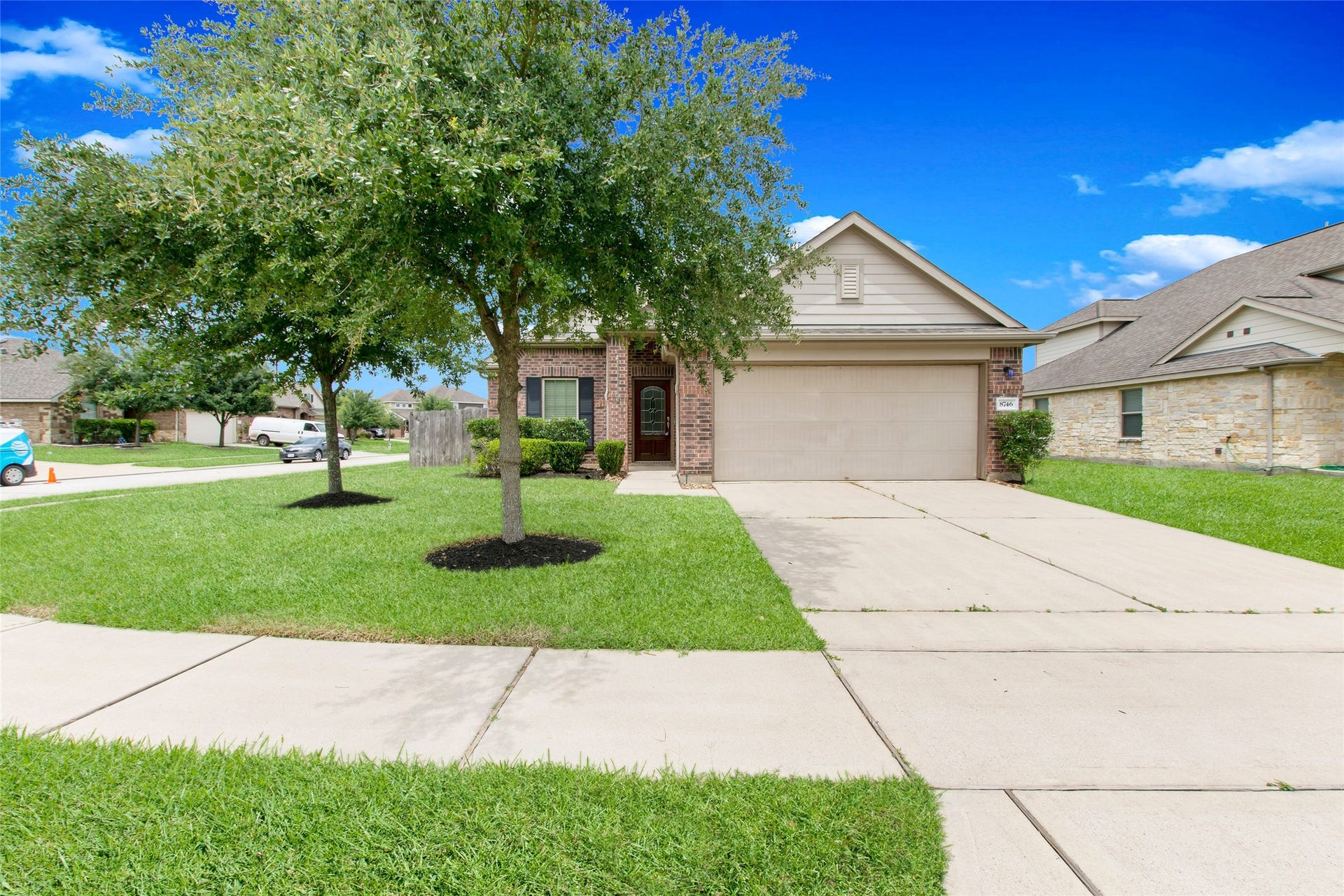 8746 Sunny Gallop Drive, Tomball, TX 77375 8746 Sunny Gallop Drive, Tomball, TX 77375