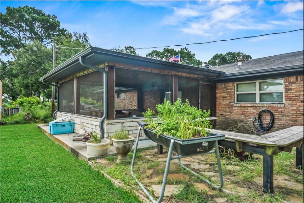 34366 Owens Road, Hempstead, TX 77445 34366 Owens Road, Hempstead, TX 77445