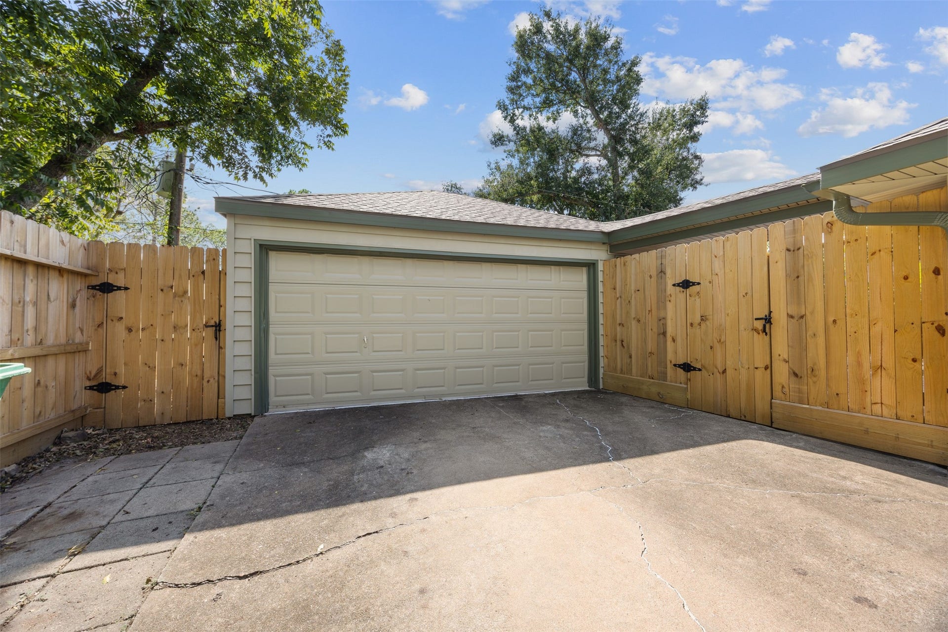 2306 Lexford Lane, Houston, TX 77080 2306 Lexford Lane, Houston, TX 77080