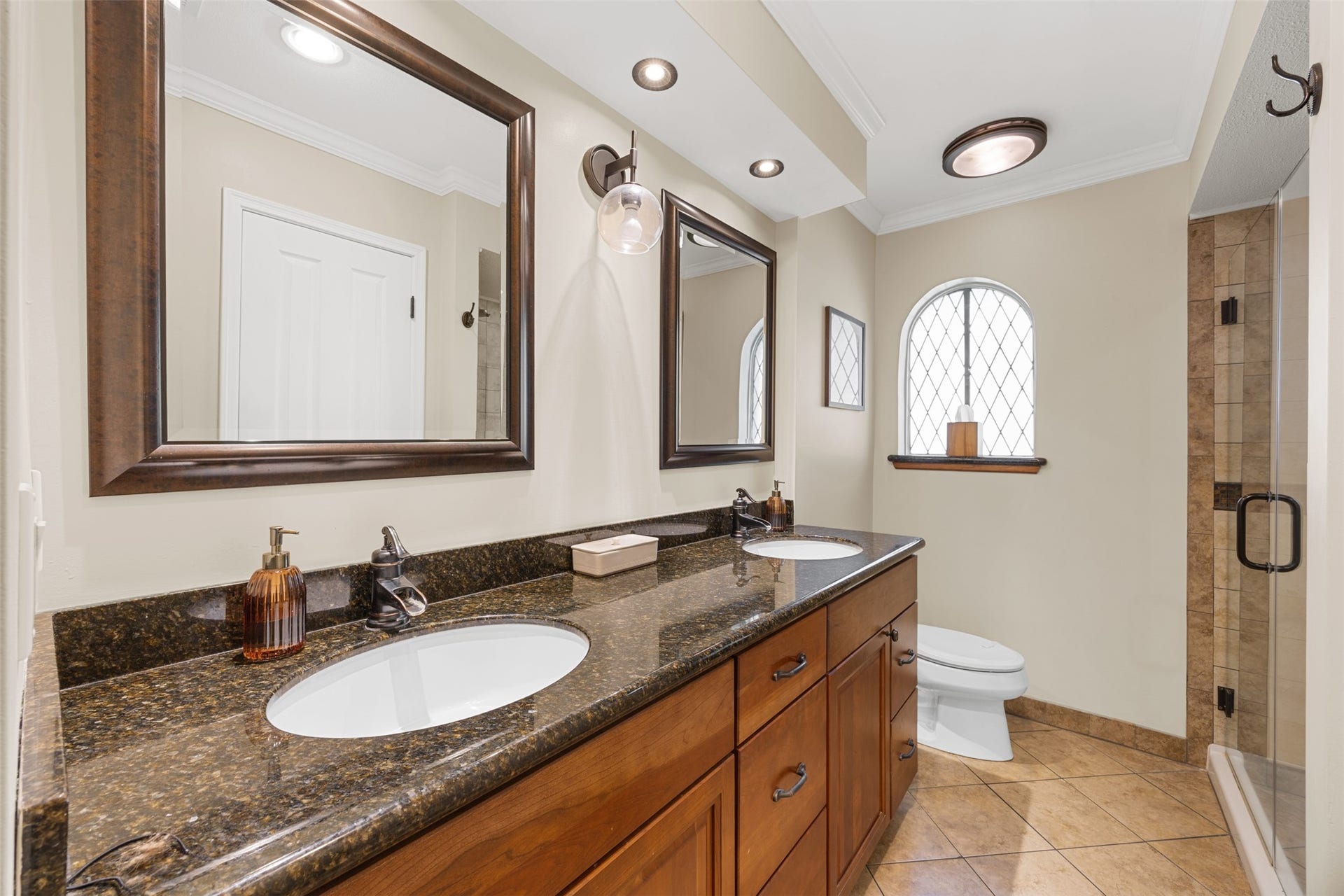 2306 Lexford Lane, Houston, TX 77080 2306 Lexford Lane, Houston, TX 77080