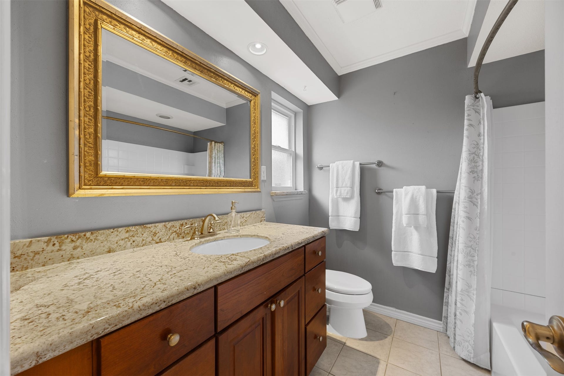 2306 Lexford Lane, Houston, TX 77080 2306 Lexford Lane, Houston, TX 77080