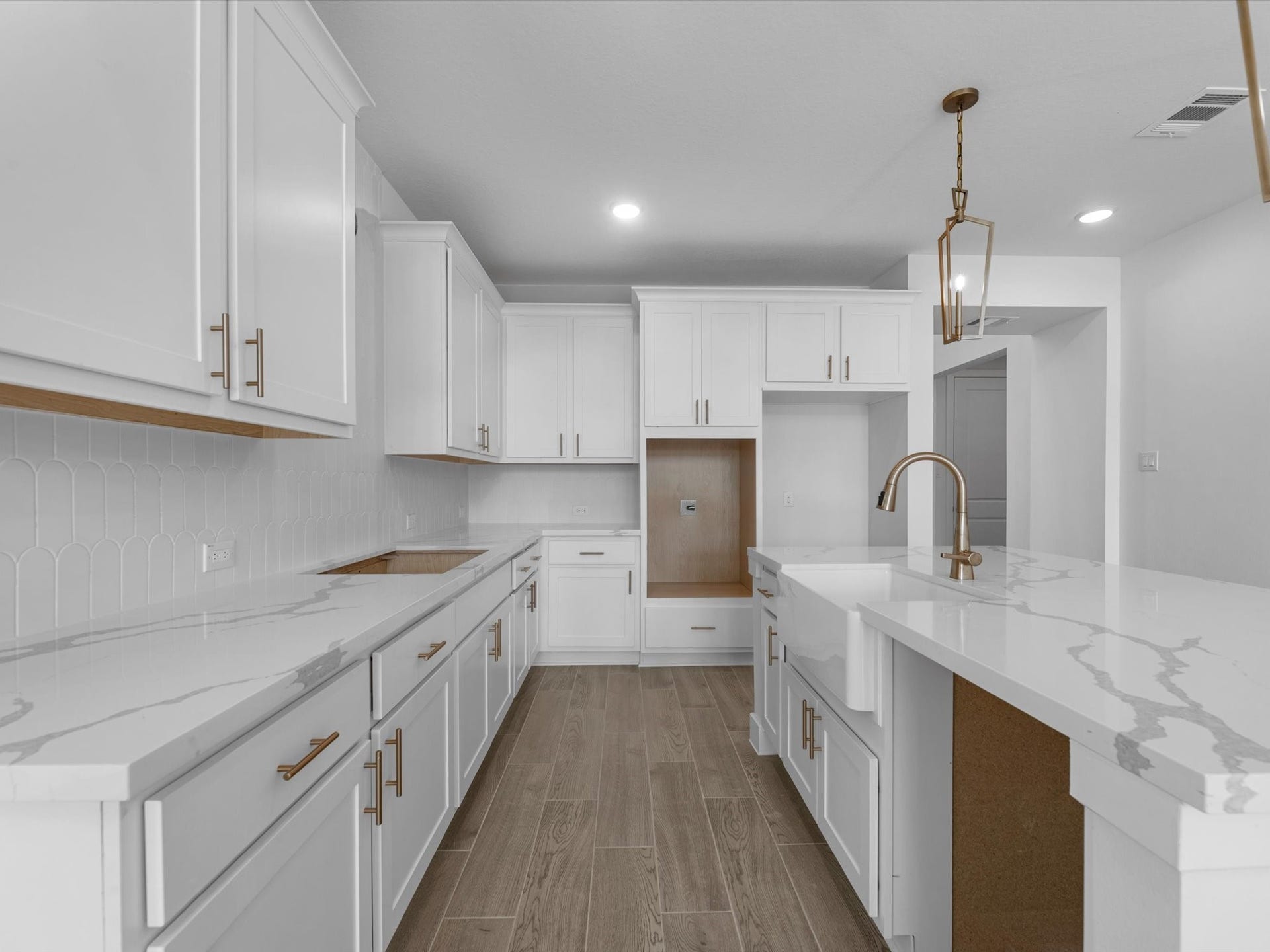 208 Yellow Rosewood Lane, New Caney, TX 77357 208 Yellow Rosewood Lane, New Caney, TX 77357