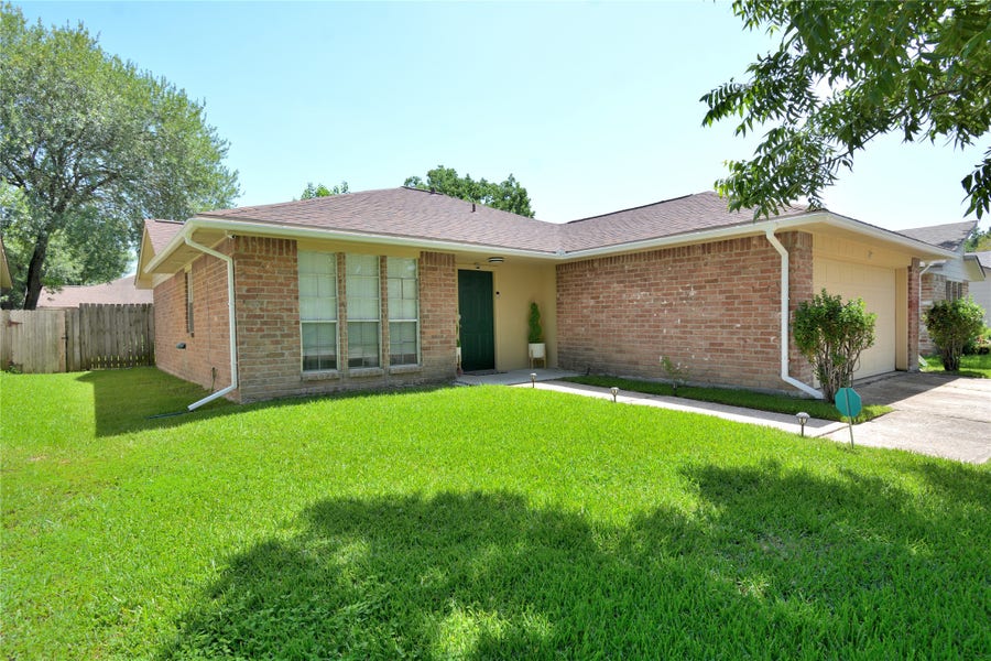 Property photo for 5414 Quail Tree Lane, Humble, TX