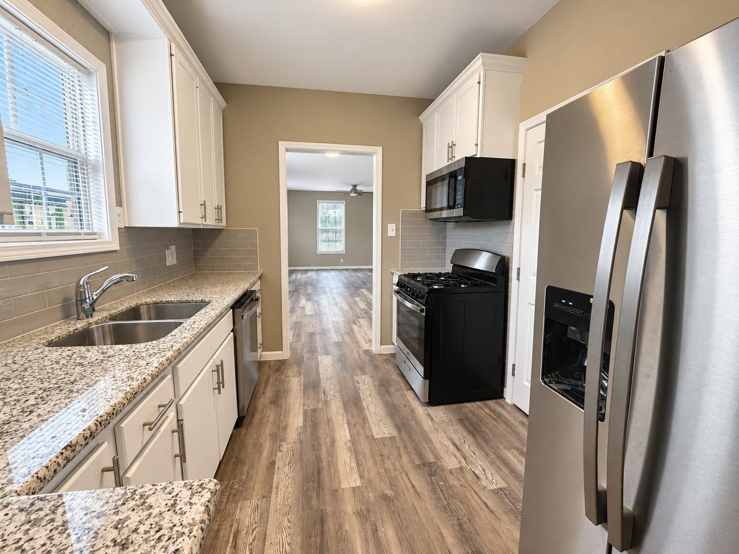 4611 Avenue Q 1/2, Galveston, TX 77551 4611 Avenue Q 1/2, Galveston, TX 77551